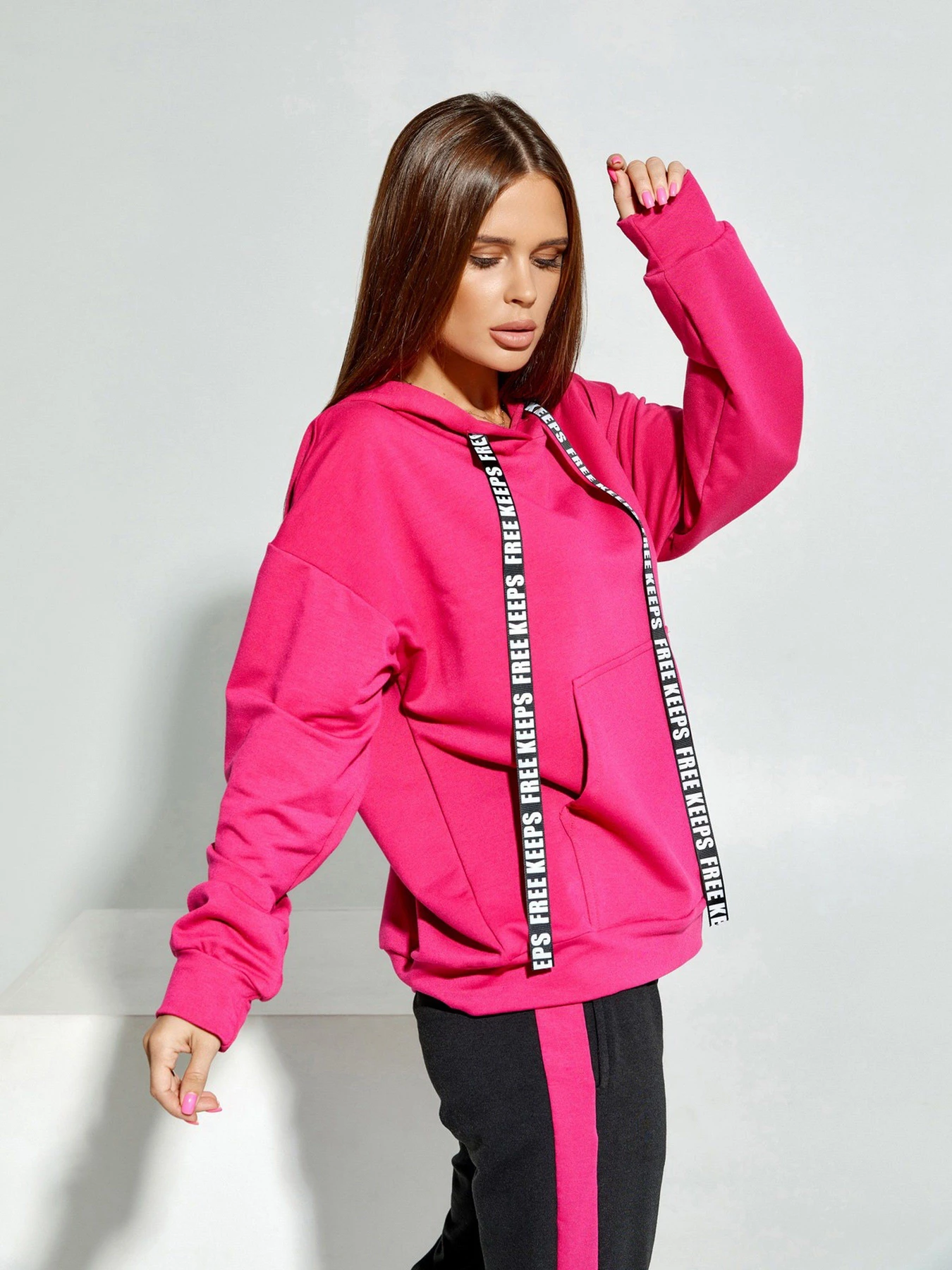Костюми ISSA Plus модель 12217_blackraspberry Костюми ISSA Plus модель 12217_blackraspberry Фото