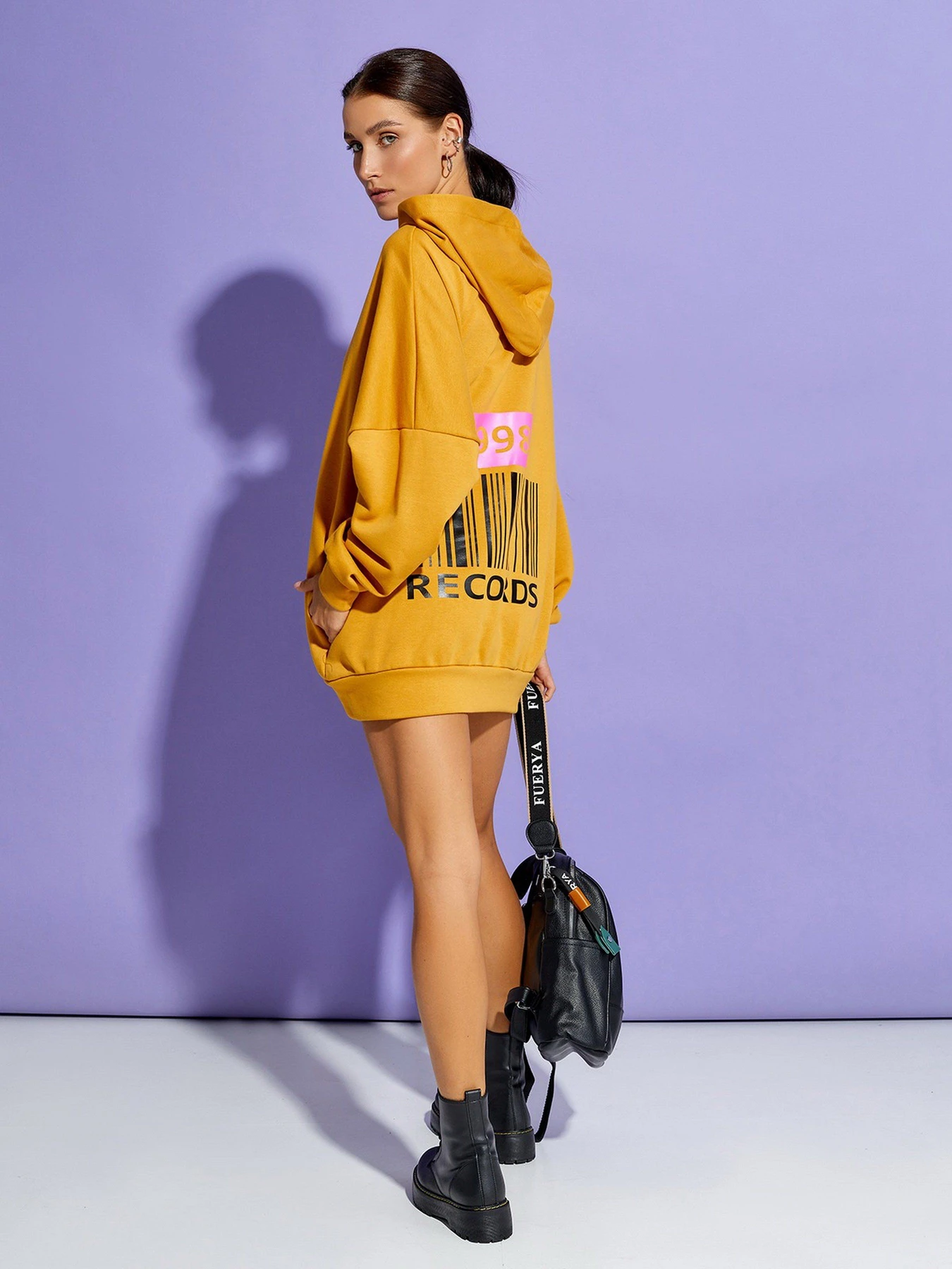 Худі та світшоти ISSA Plus модель 12890_mustard Худі та світшоти ISSA Plus модель 12890_mustard Фото