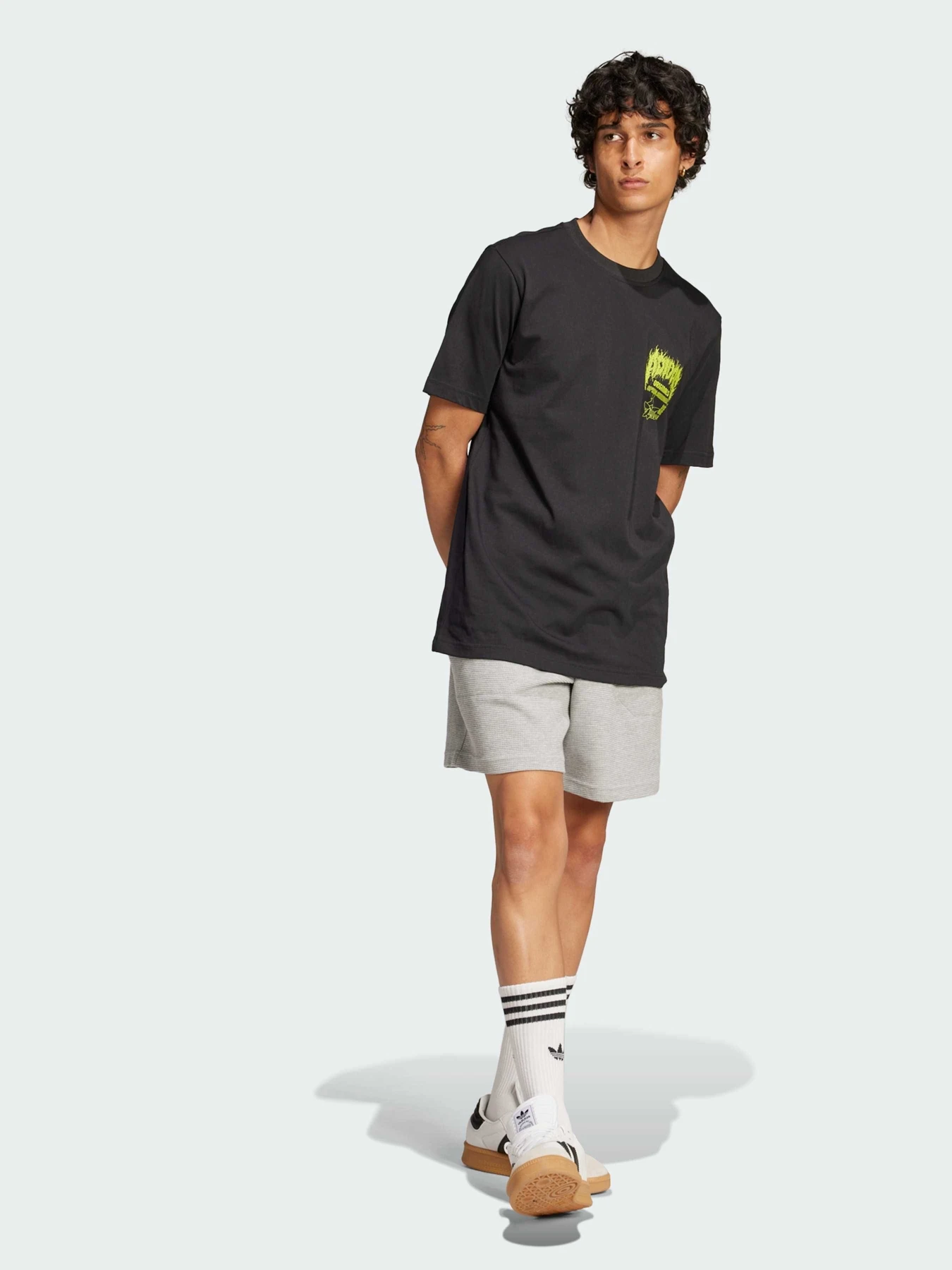 Футболки і поло Adidas Graphics модель JP2678 Футболки і поло Adidas Graphics модель JP2678 Фото