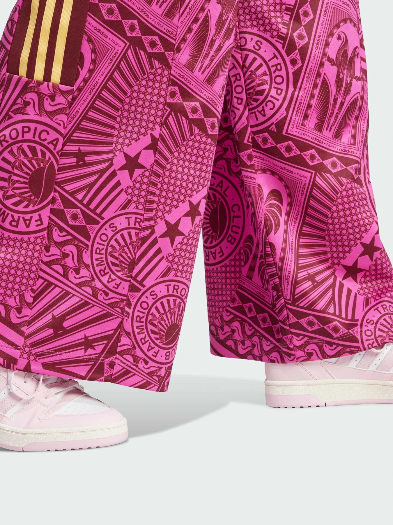 Брюки Adidas модель JD6295 Брюки Adidas модель JD6295 Фото