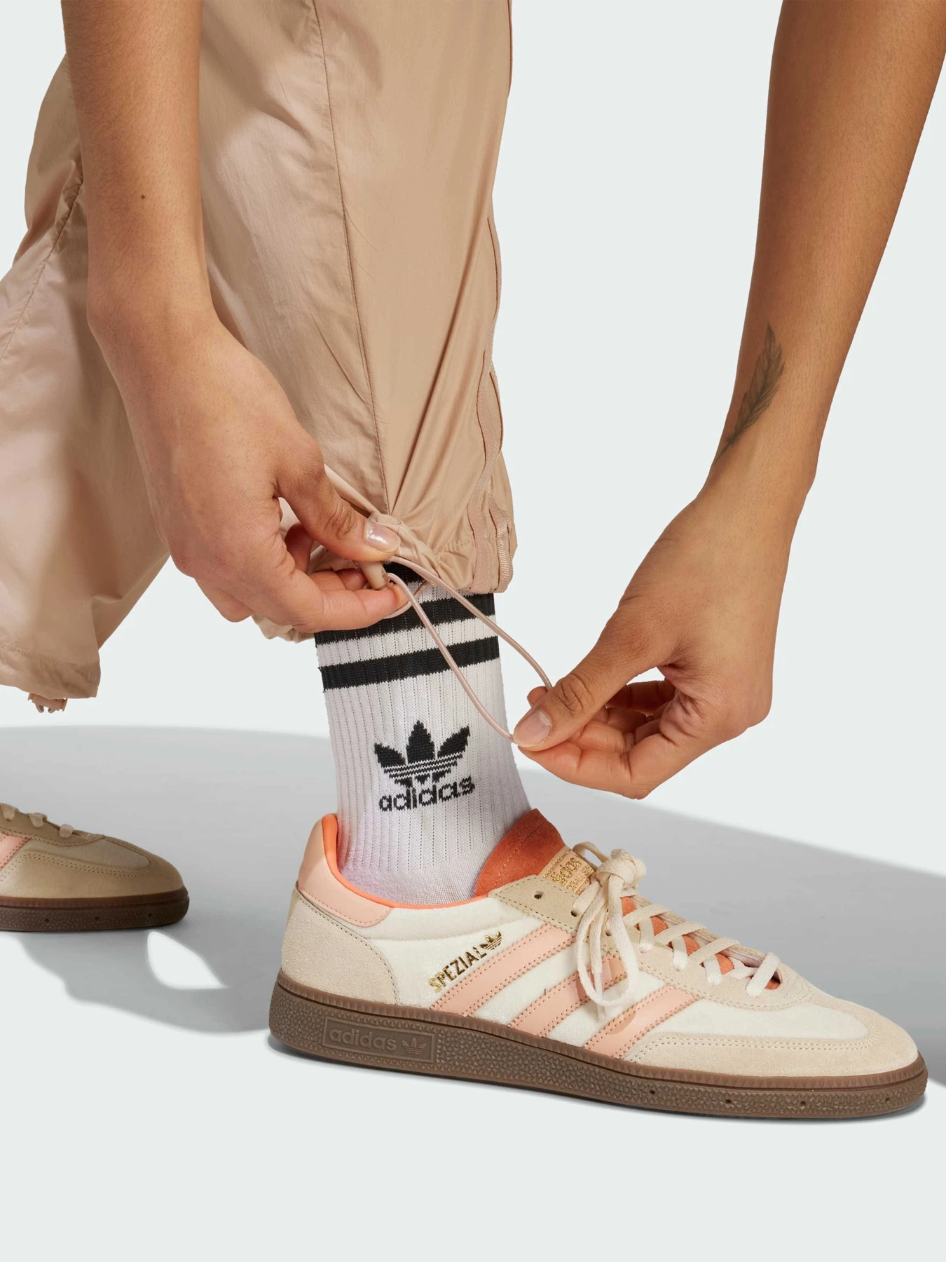 Брюки Adidas модель JJ0919 Фото