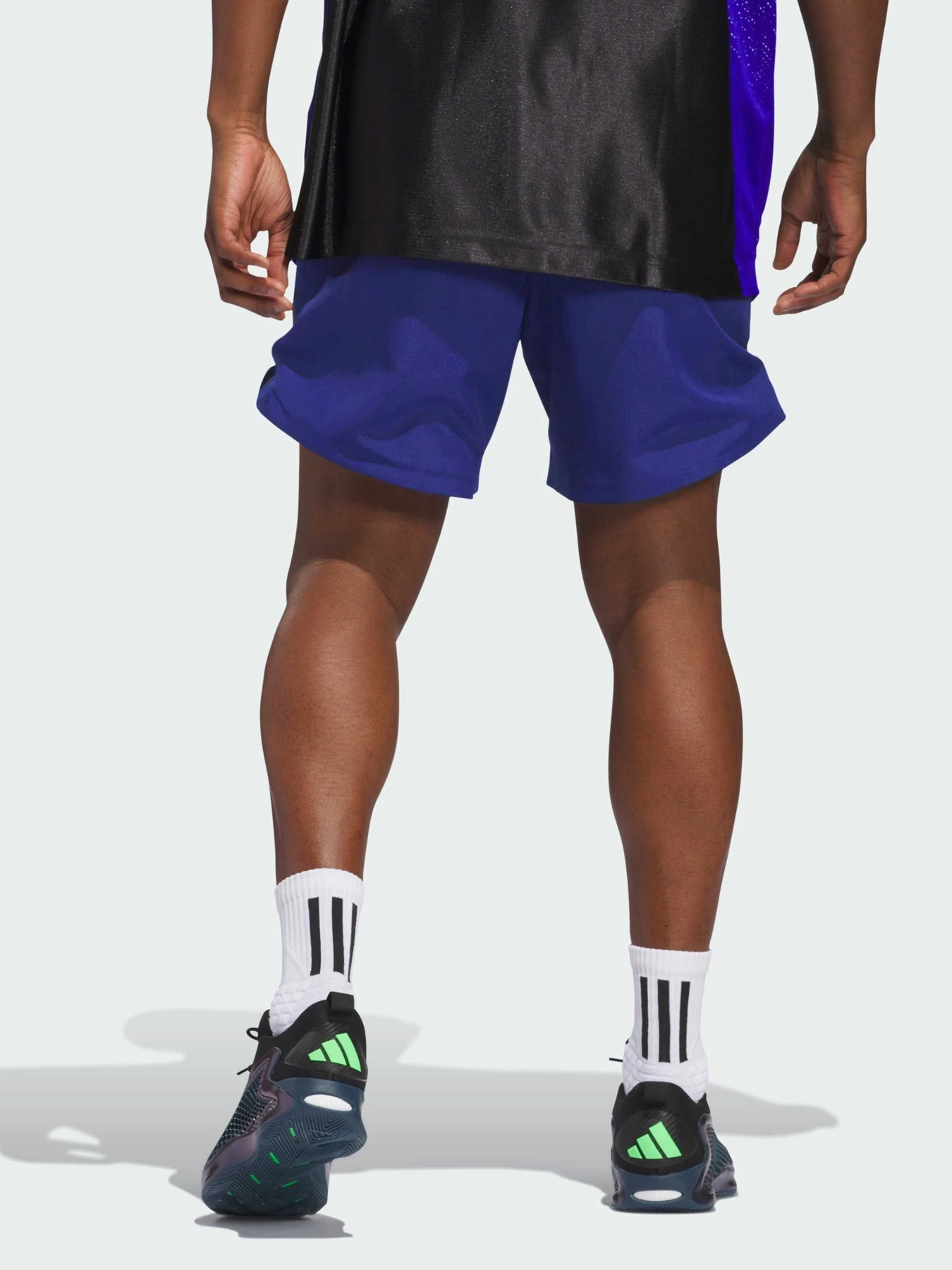 Шорты Adidas модель JD6150 Шорты Adidas модель JD6150 Фото