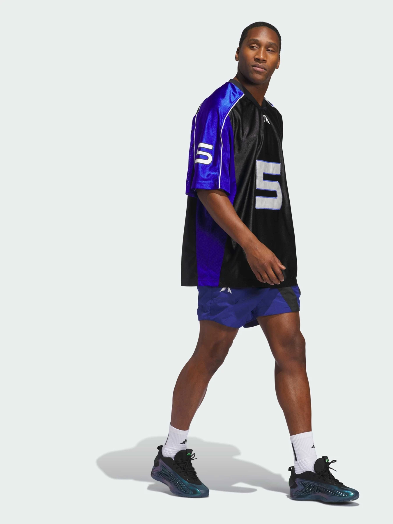 Шорты Adidas модель JD6150 Шорты Adidas модель JD6150 Фото
