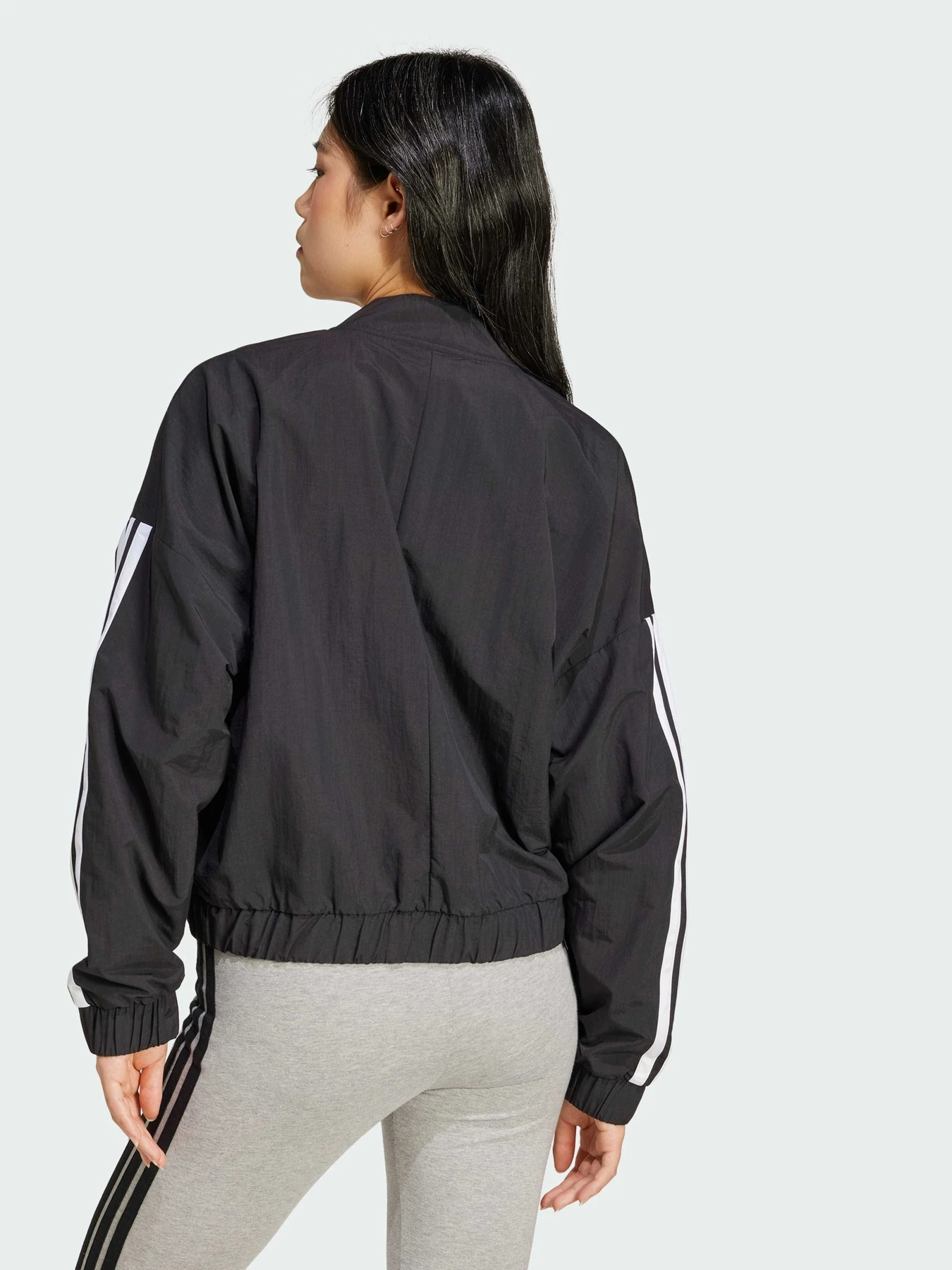 Куртки та дублянки Adidas модель JD5317 Фото