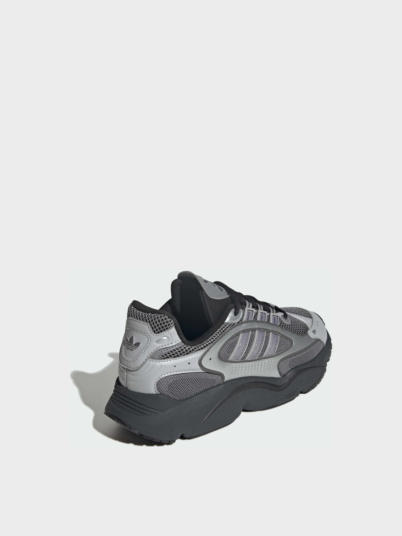 Кроссовки Adidas модель JI2628 Кроссовки Adidas модель JI2628 Фото