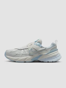 Кросівки NIKE V2k Run модель FD0736-009 Фото
