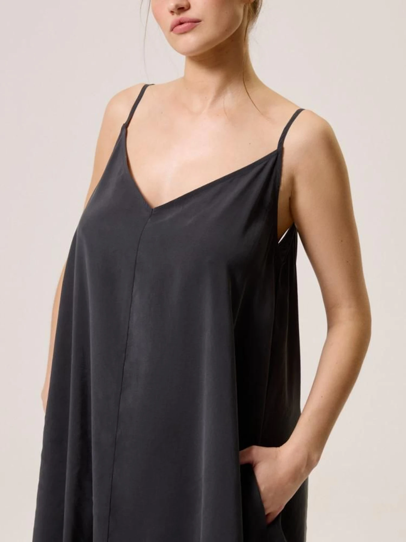 Платья DIVERSE модель 10044632 Платья DIVERSE модель 10044632 Фото