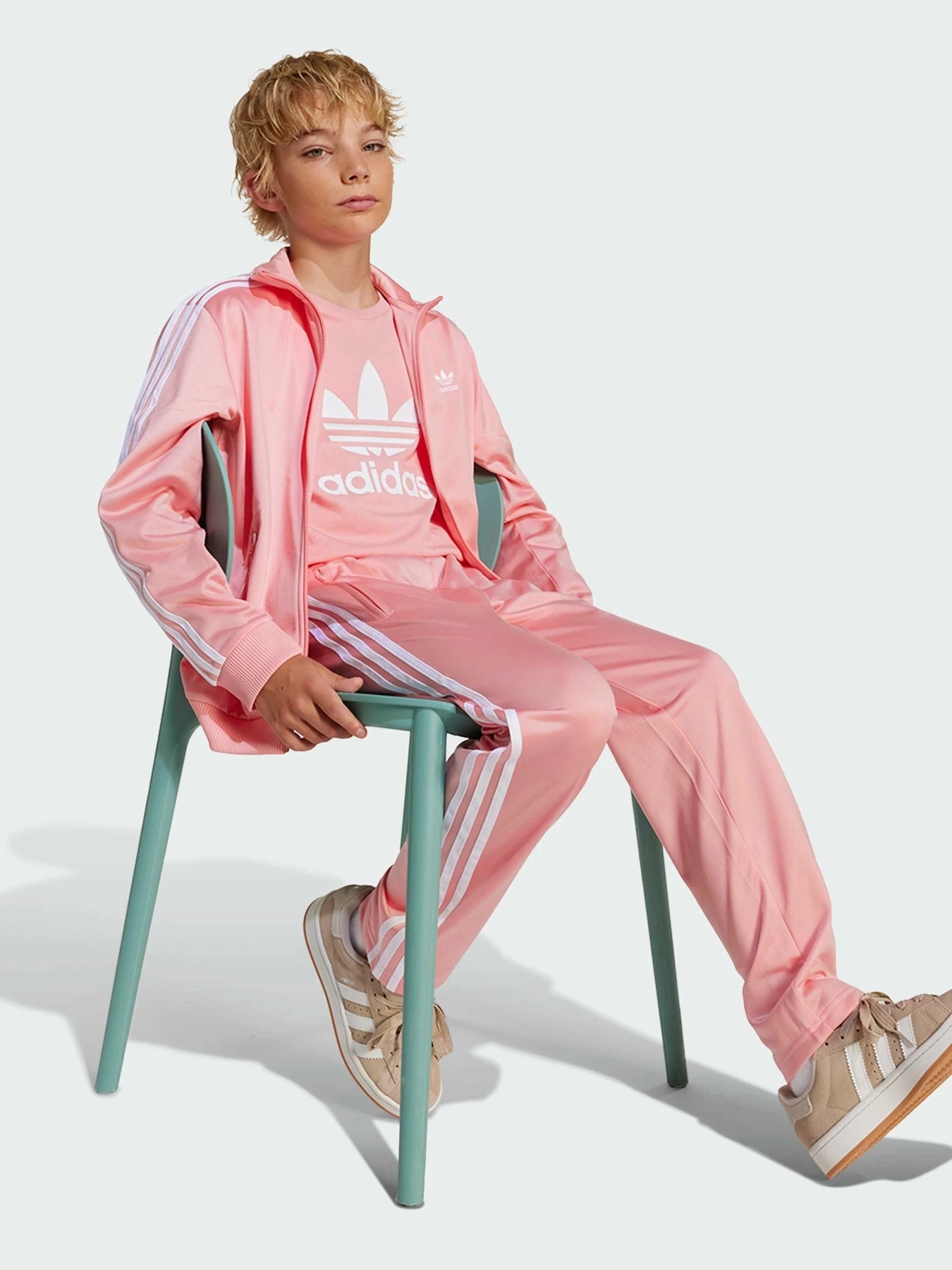 Брюки Adidas Adicolor модель JD1634 Брюки Adidas Adicolor модель JD1634 Фото