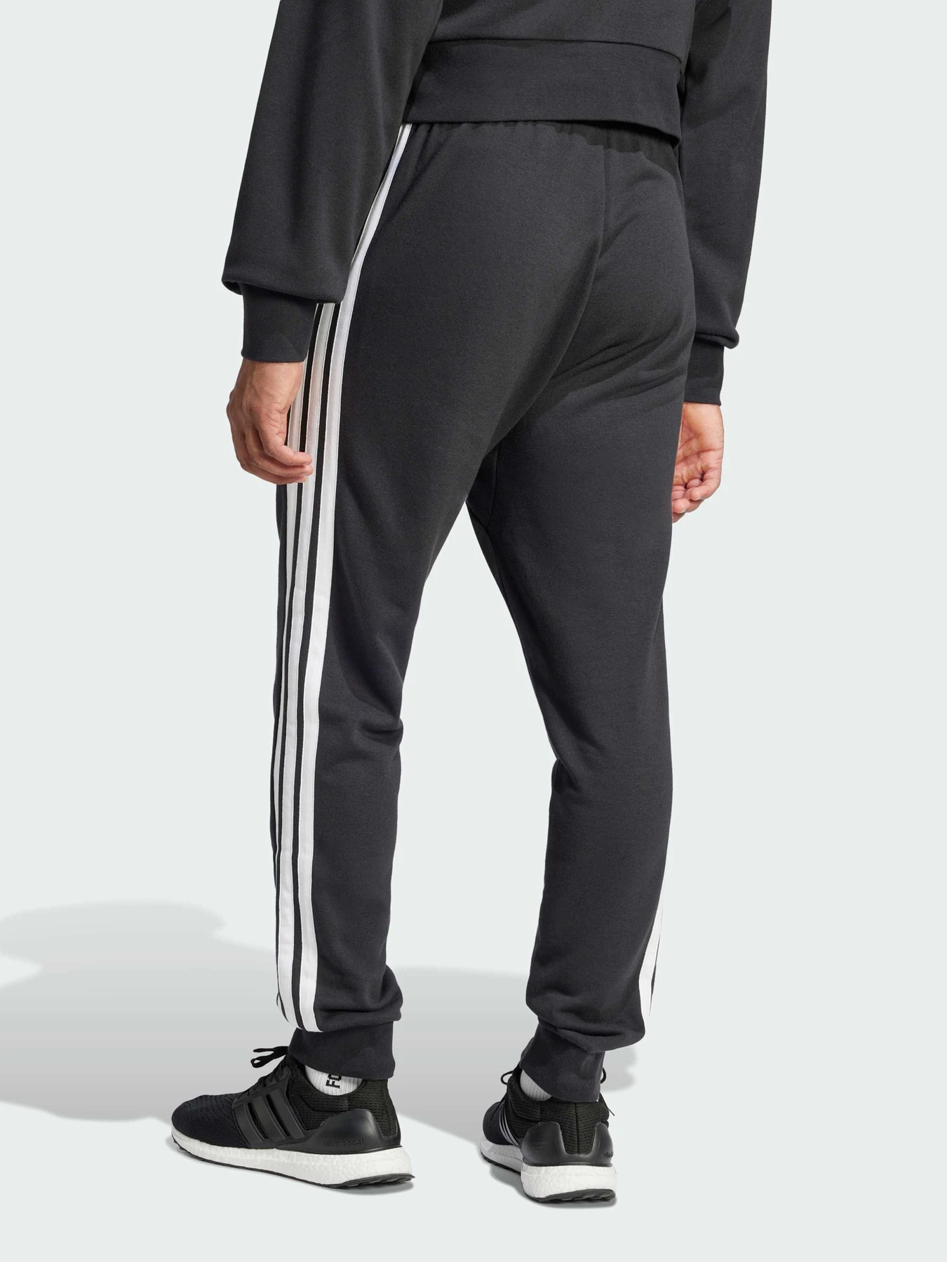 Брюки Adidas модель JD1881 Брюки Adidas модель JD1881 Фото