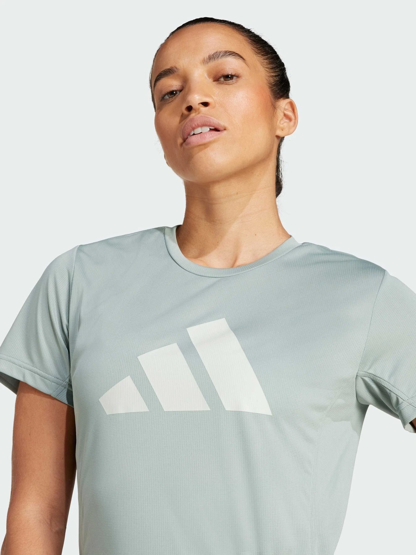 Футболки и поло Adidas модель JD2338 Футболки и поло Adidas модель JD2338 Фото