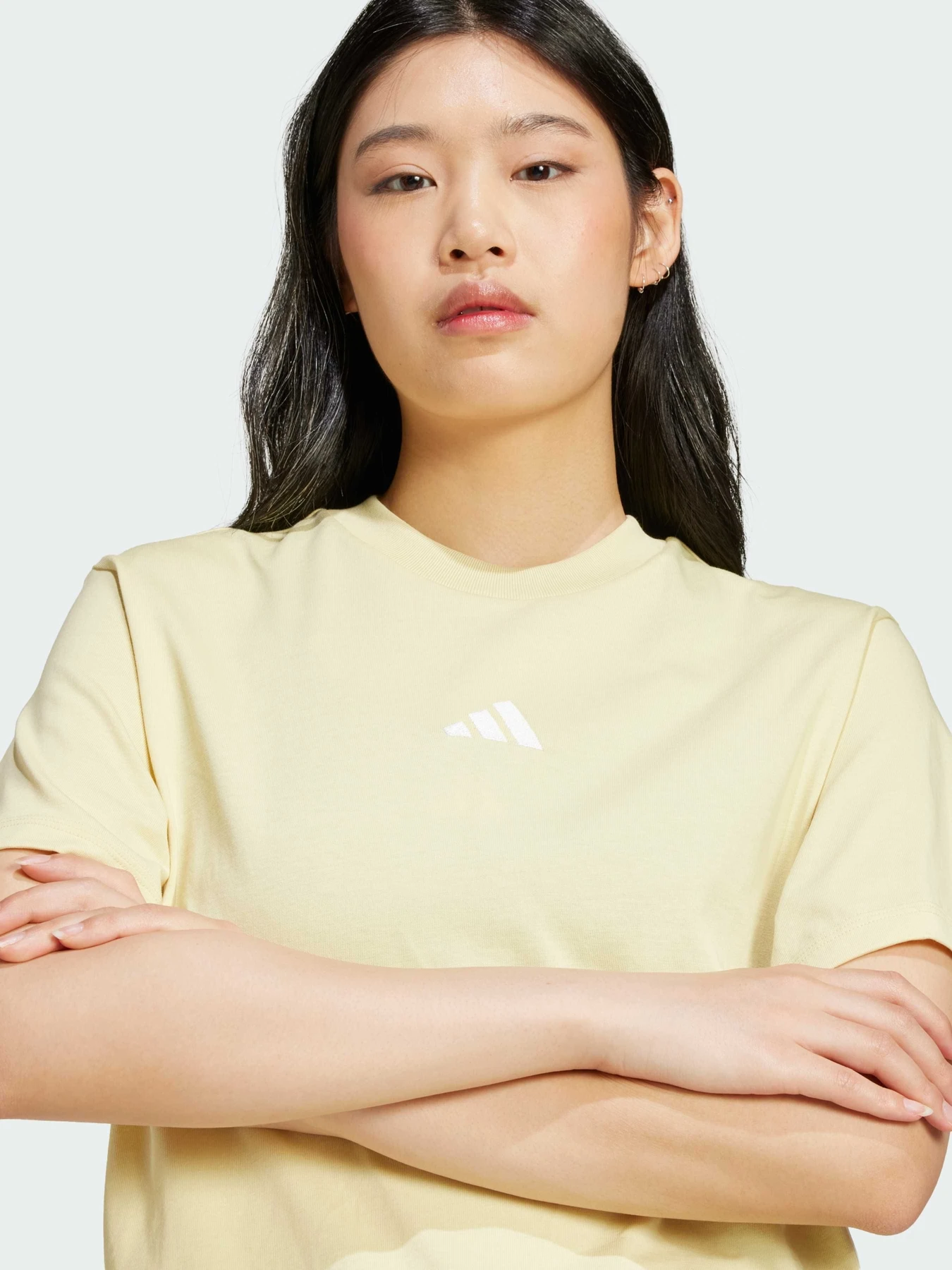 Футболки і поло Adidas модель JE1234 Фото