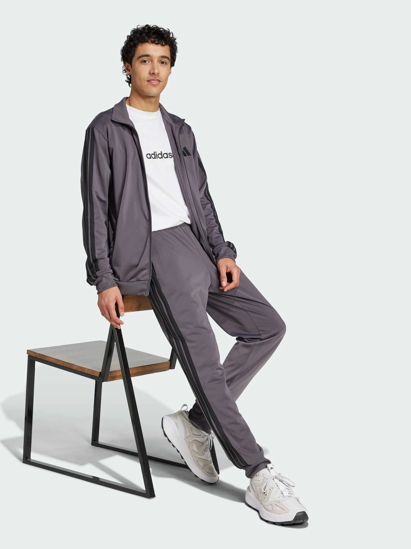 Костюми Adidas 3 Stripes модель JI8856 Костюми Adidas 3 Stripes модель JI8856 Фото