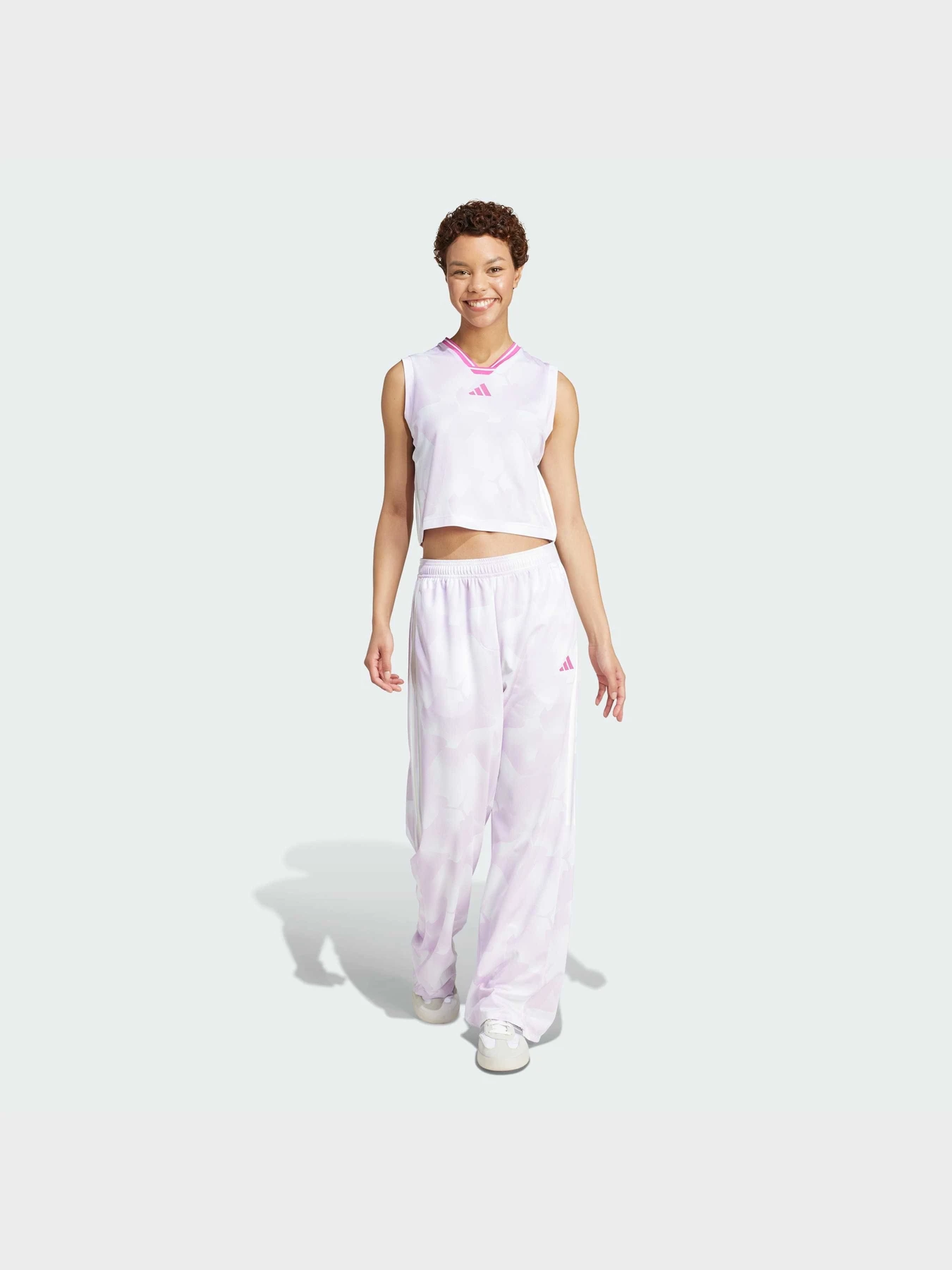 Футболки і поло Adidas Tiro модель JG4113 Футболки і поло Adidas Tiro модель JG4113 Фото