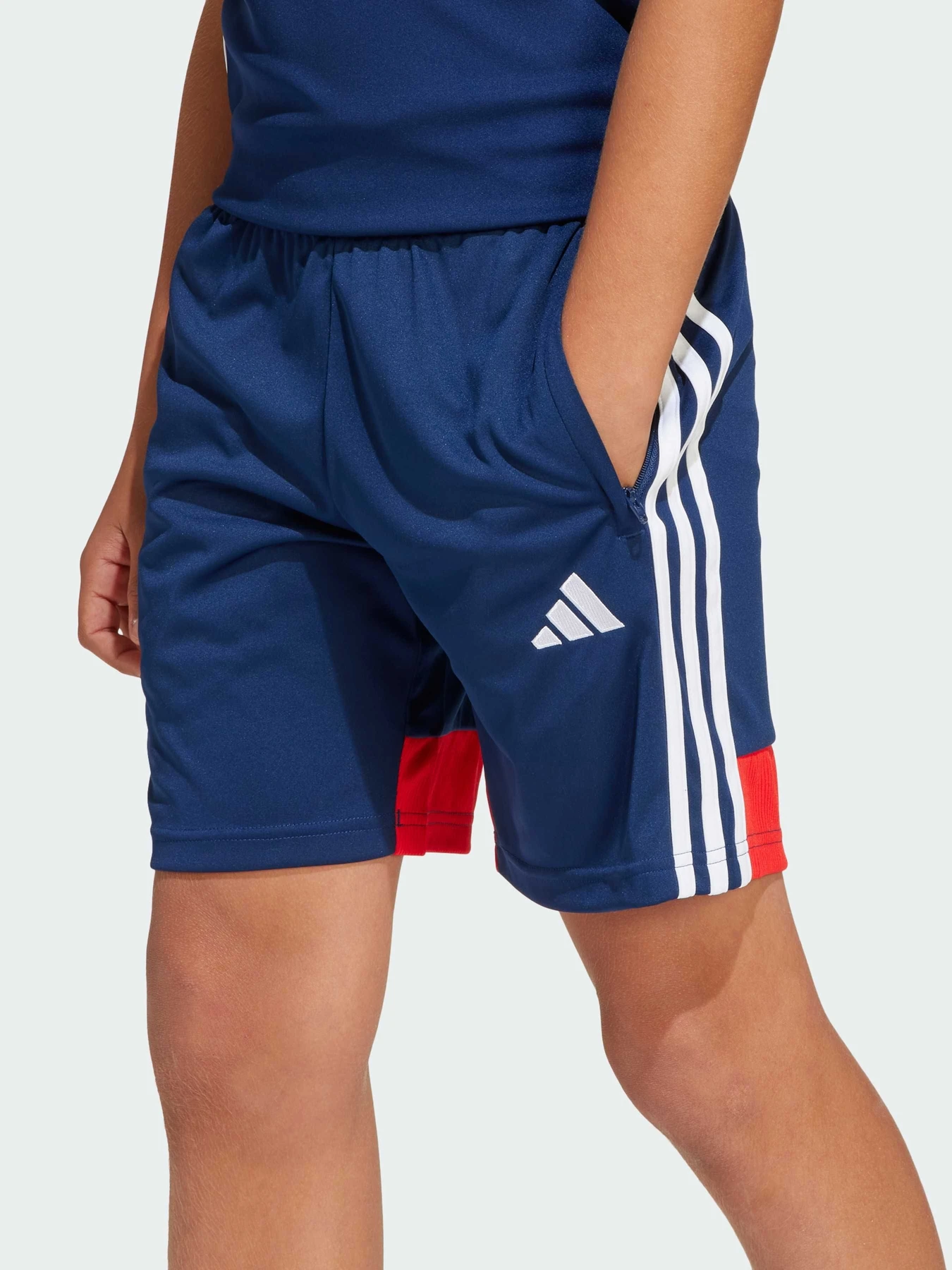 Шорты Adidas Tiro модель JD0600 Фото