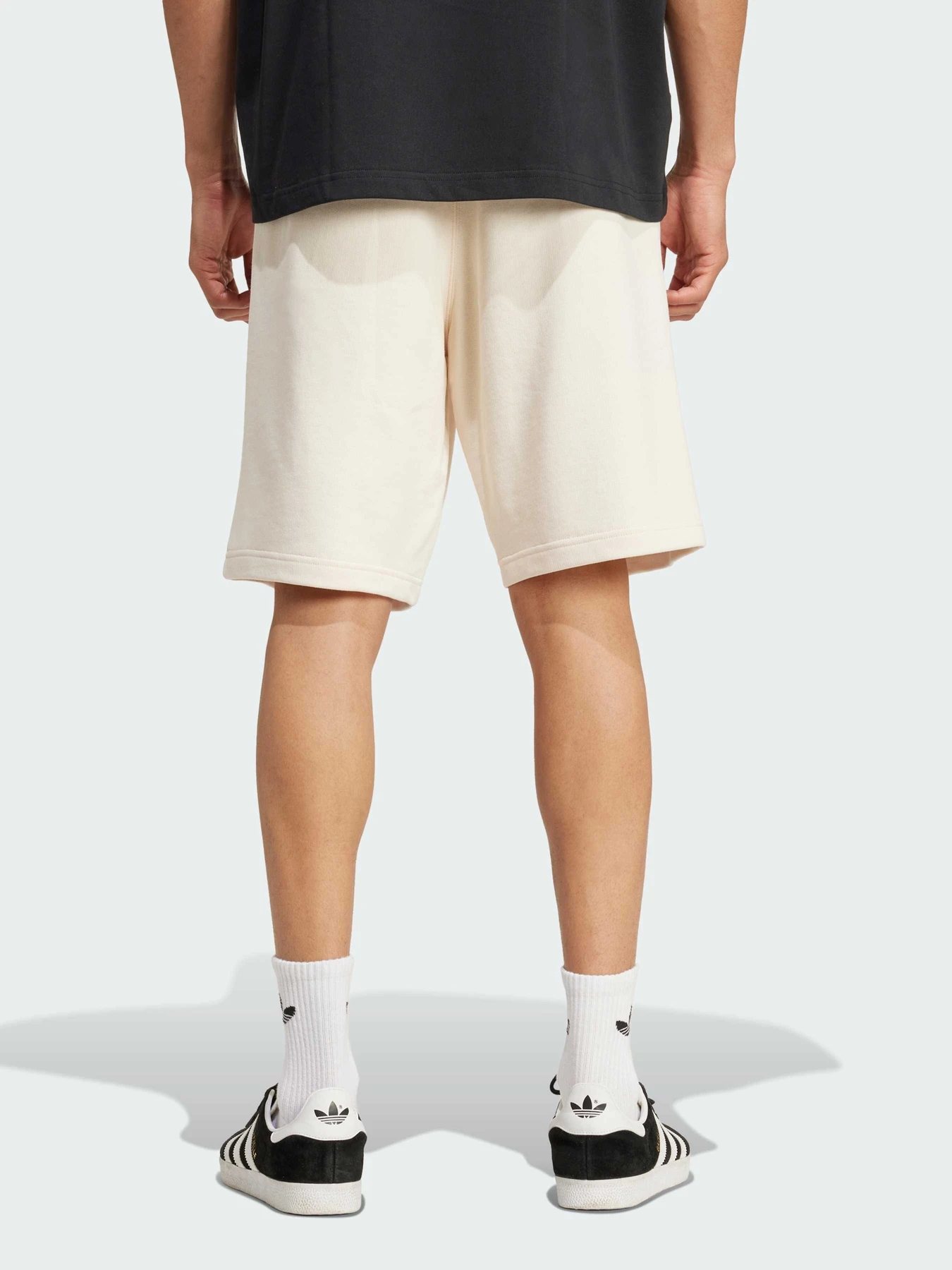 Шорти Adidas модель IY8518 Шорти Adidas модель IY8518 Фото