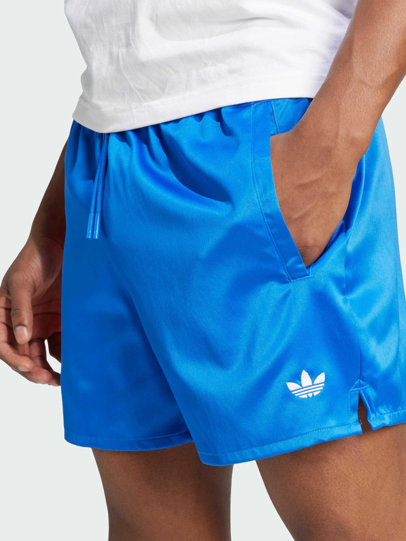 Шорты Adidas Graphics модель JD0704 Шорты Adidas Graphics модель JD0704 Фото