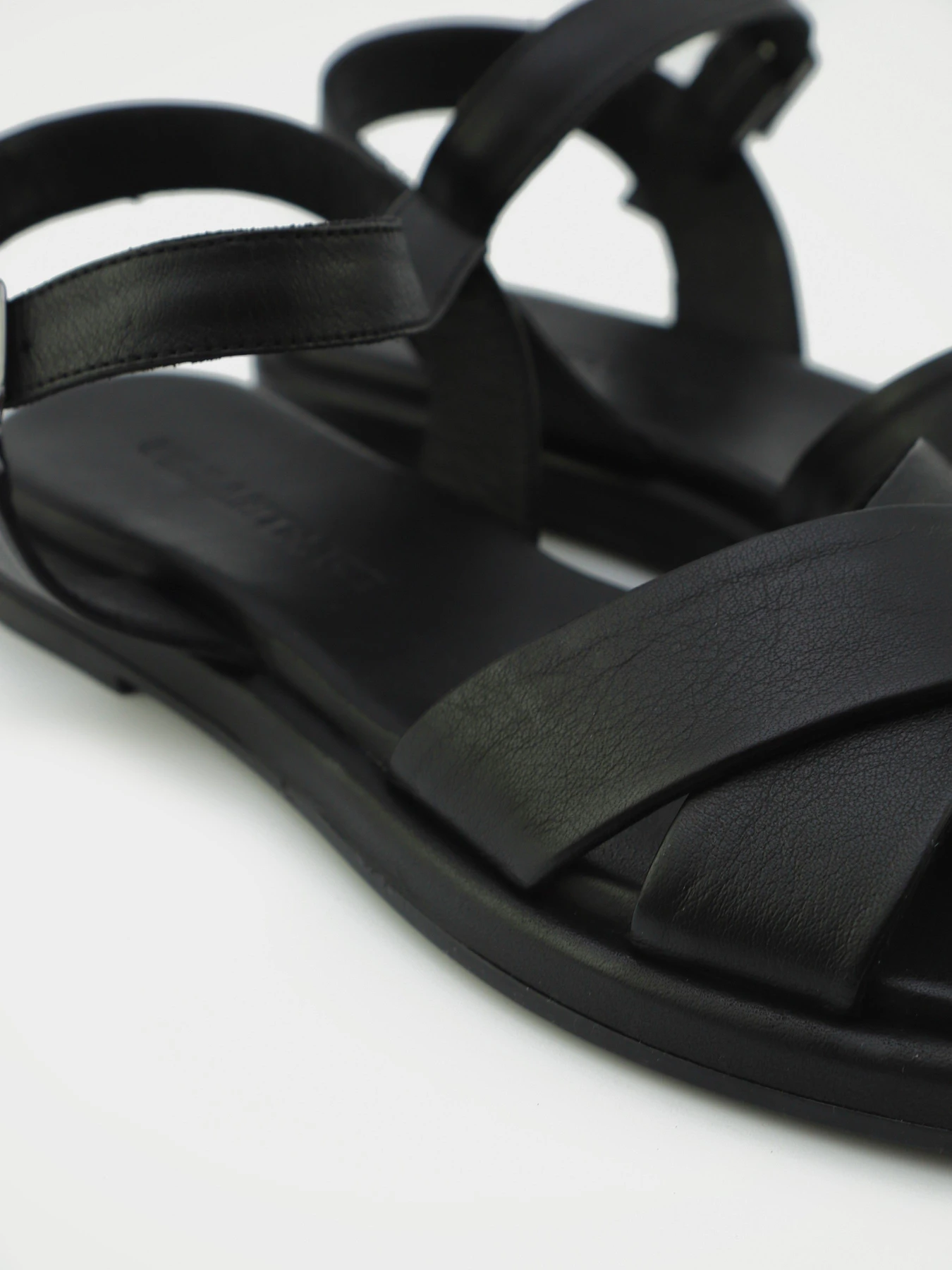 Сандалії URBAN TRACE модель 024-098-1-1198-Black Фото