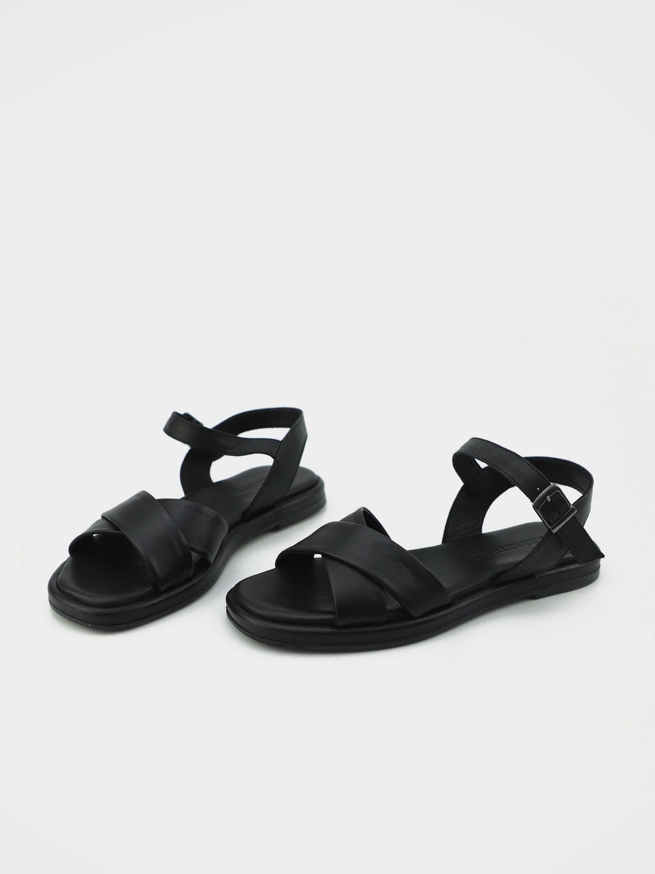 Сандалії URBAN TRACE модель 024-098-1-1198-Black Фото