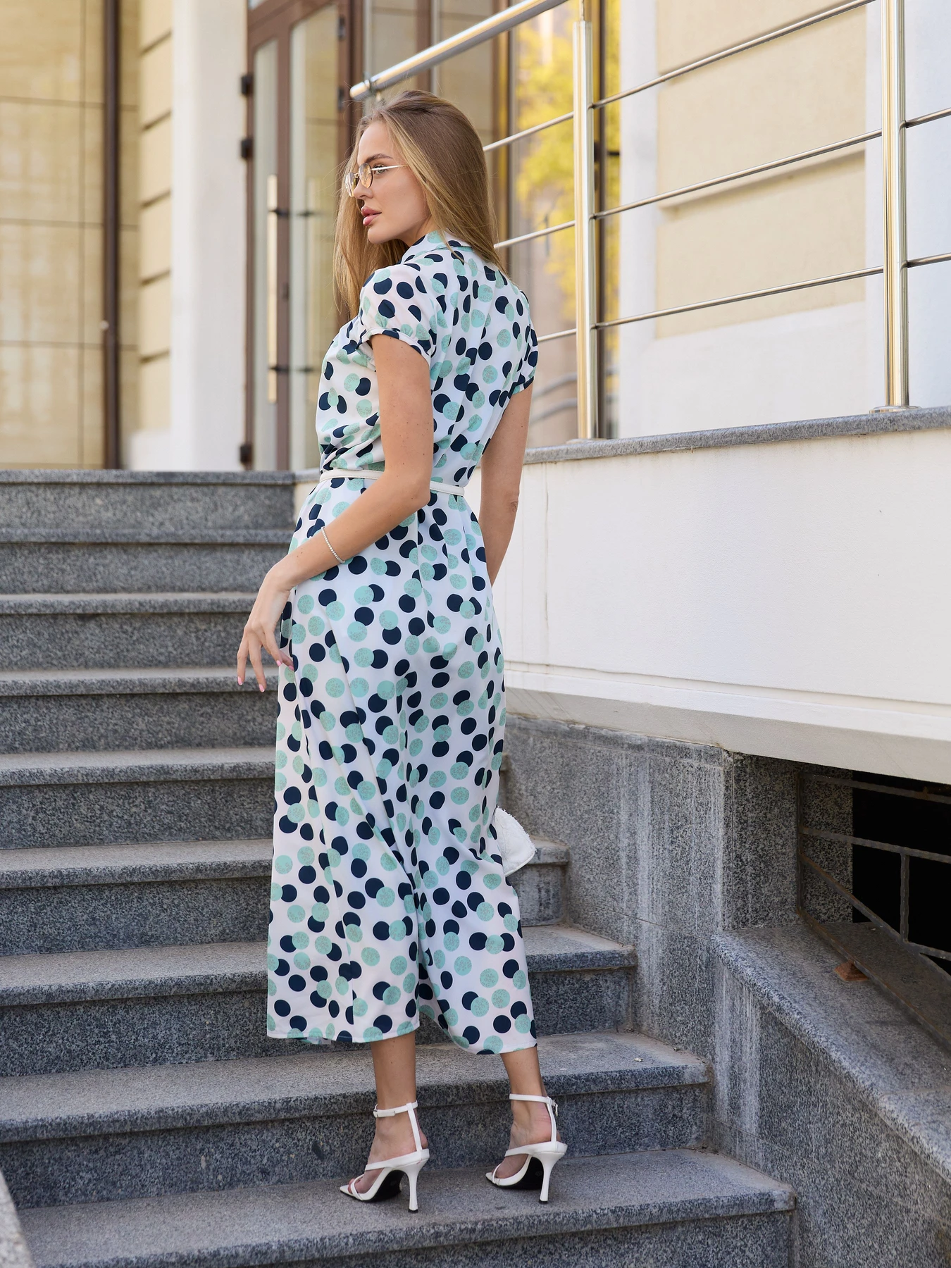Платья MilaNova модель Платье Ф-84 бирюзовый горох Фото