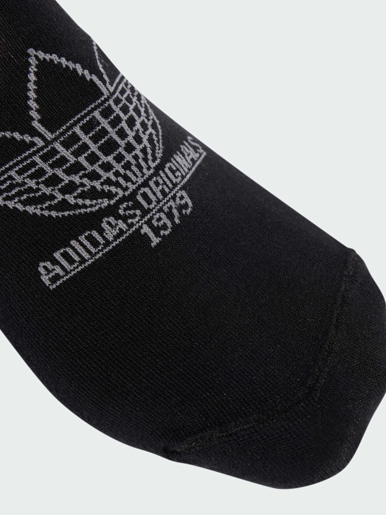 Носки и гольфы Adidas Graphics модель JN7001 Носки и гольфы Adidas Graphics модель JN7001 Фото