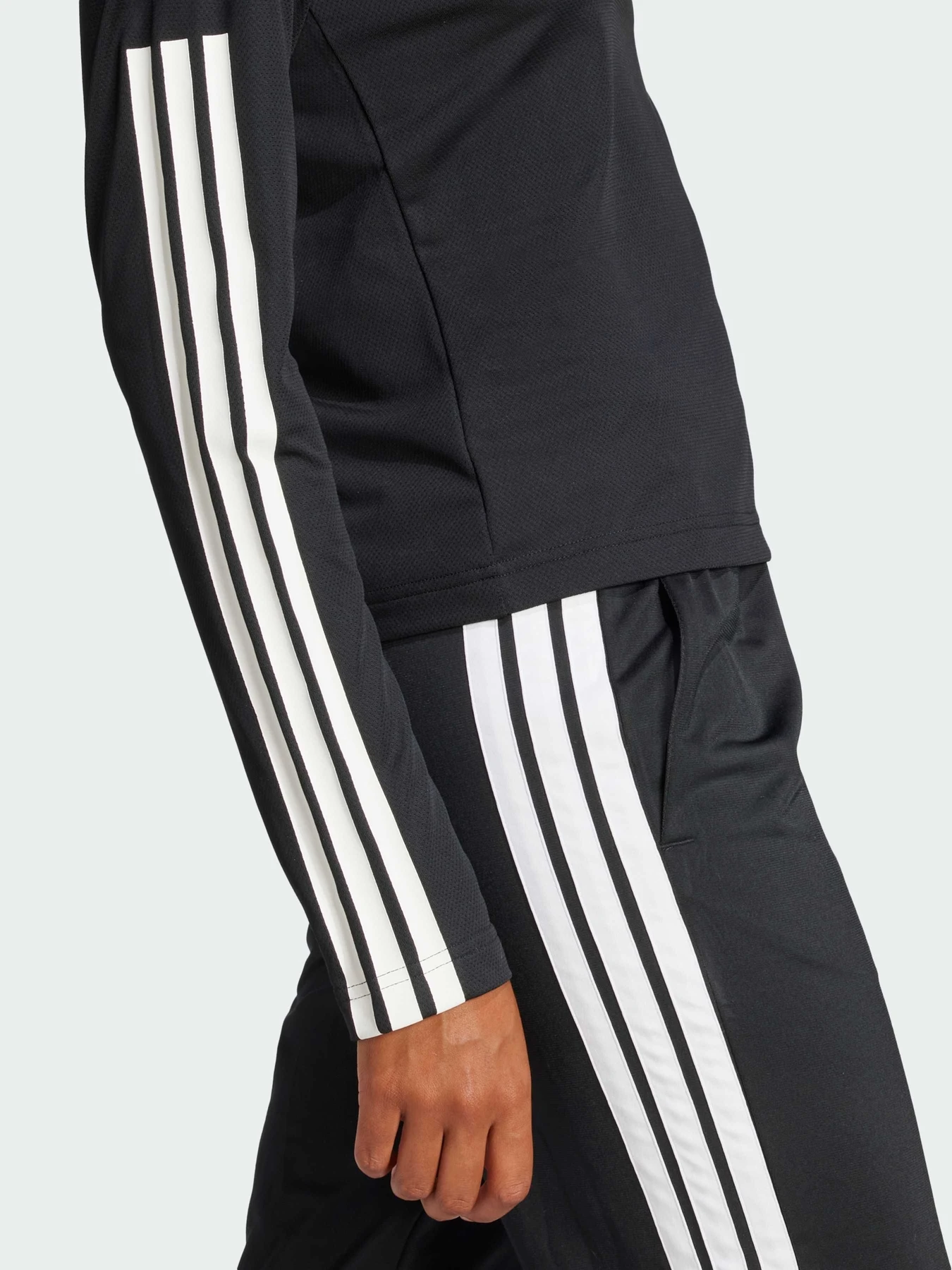 Худи и свитшоты Adidas Tiro модель JG4085 Худи и свитшоты Adidas Tiro модель JG4085 Фото