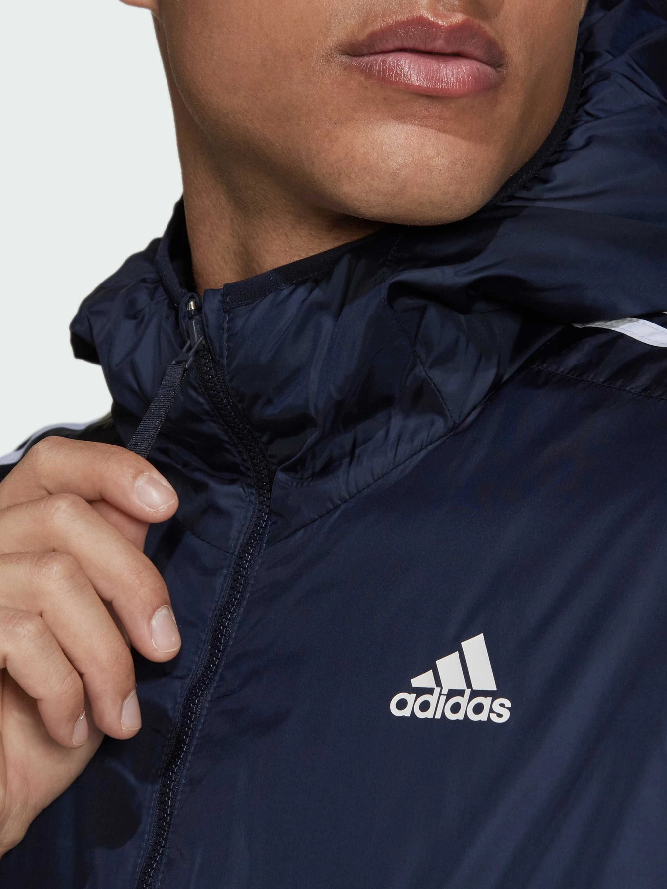 Куртки и дубленки Adidas модель GT9165 Фото