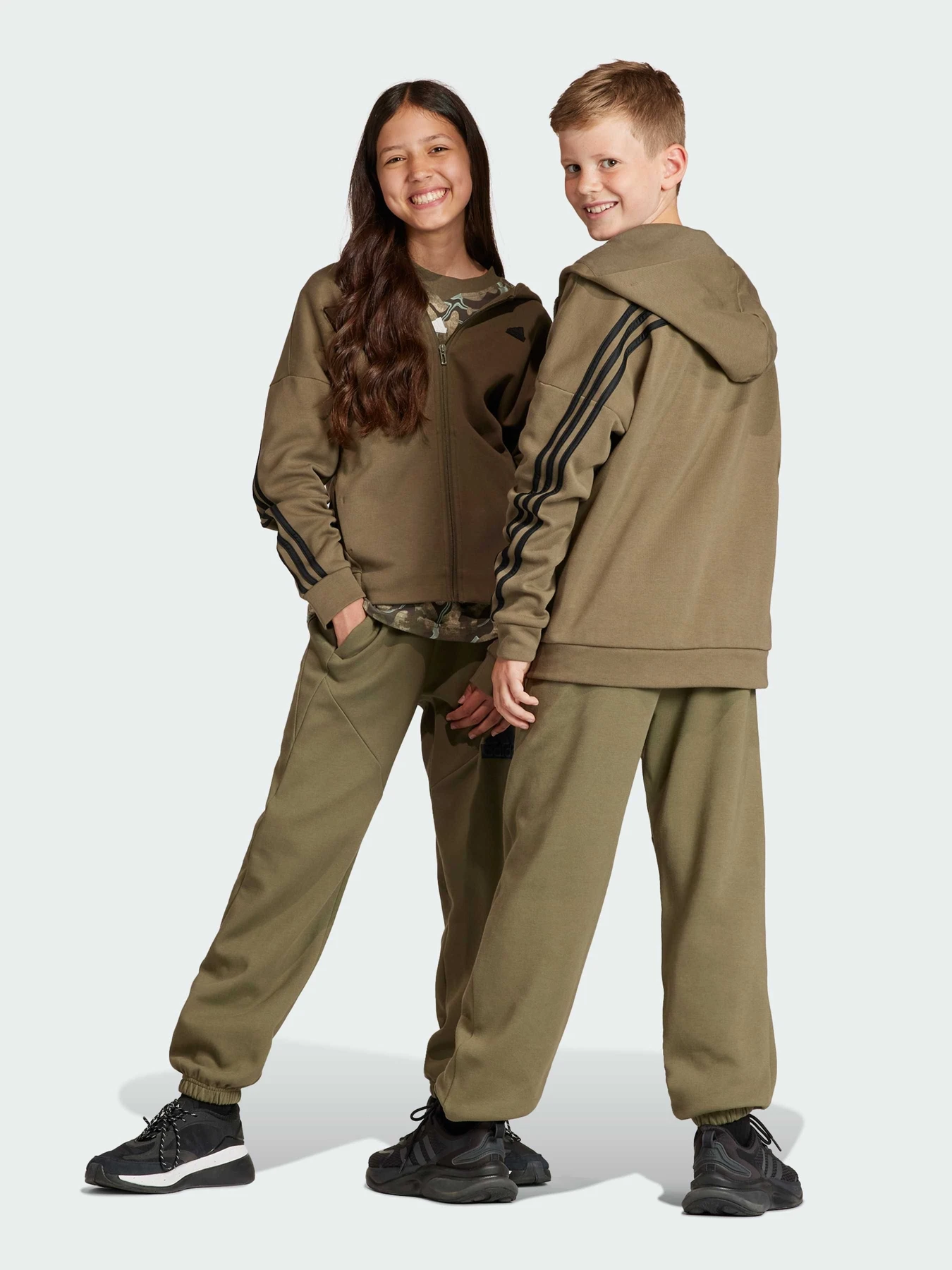 Брюки Adidas модель IM0081 Брюки Adidas модель IM0081 Фото