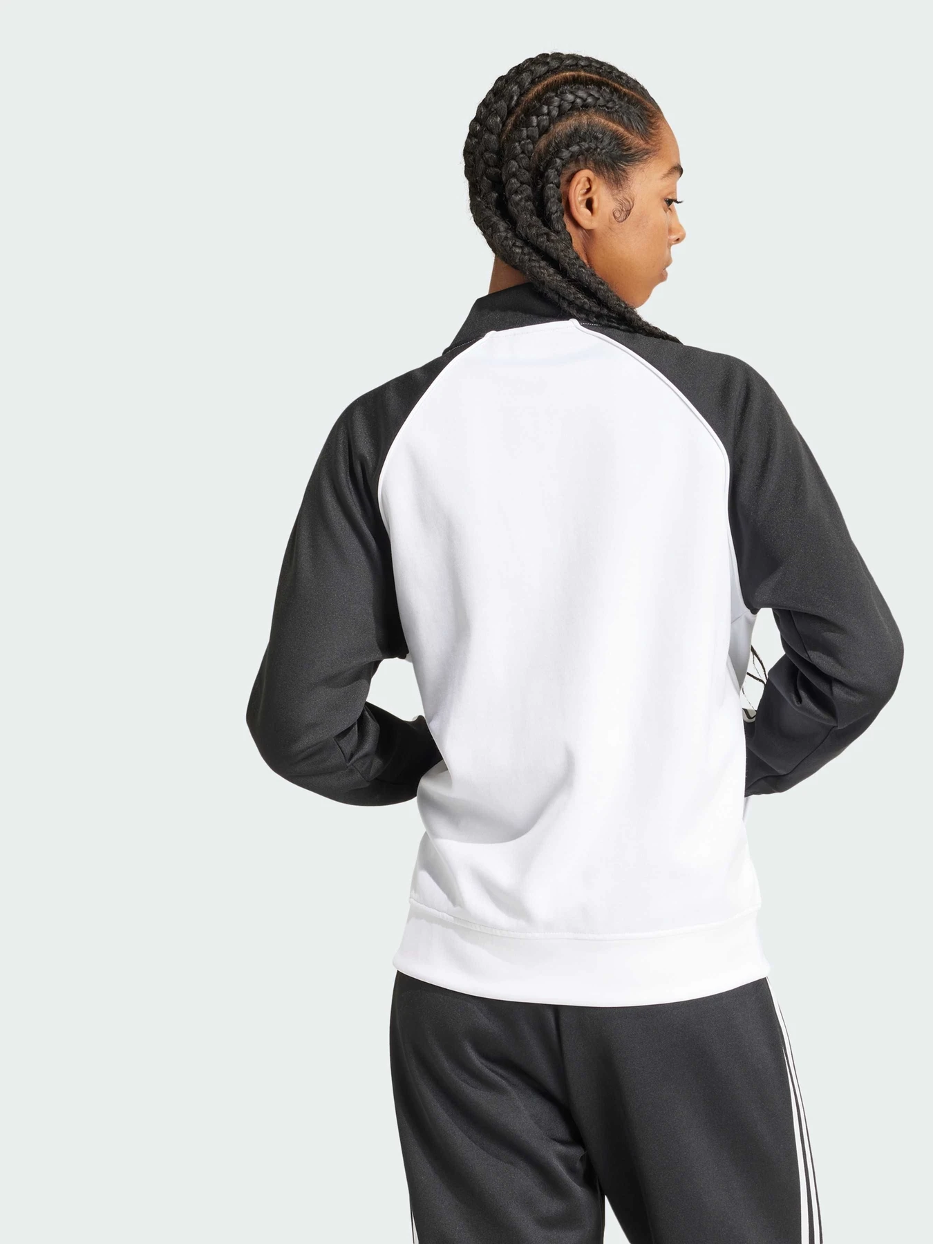Худи и свитшоты Adidas модель IS4103 Худи и свитшоты Adidas модель IS4103 Фото