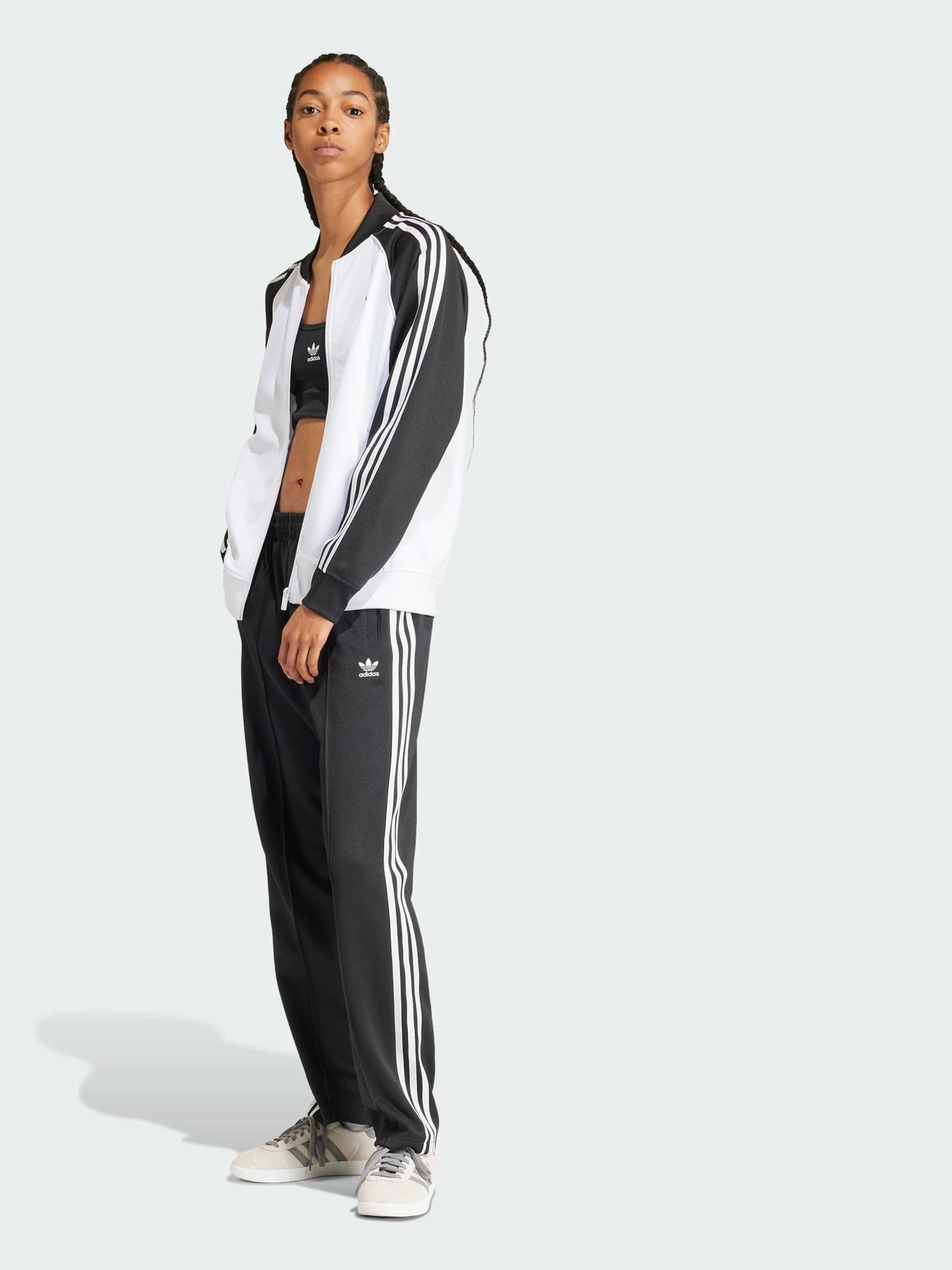 Худи и свитшоты Adidas модель IS4103 Худи и свитшоты Adidas модель IS4103 Фото