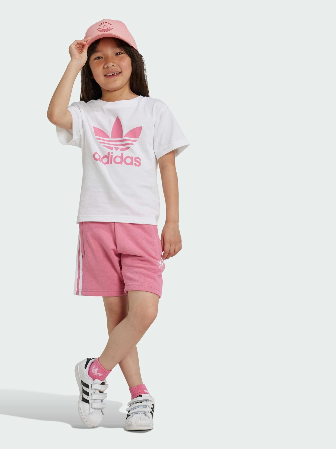 Костюмы Adidas Adicolor модель JE1612 Костюмы Adidas Adicolor модель JE1612 Фото