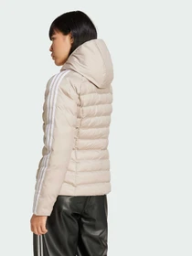 Куртки та дублянки Adidas Adicolor модель IW5850 Фото