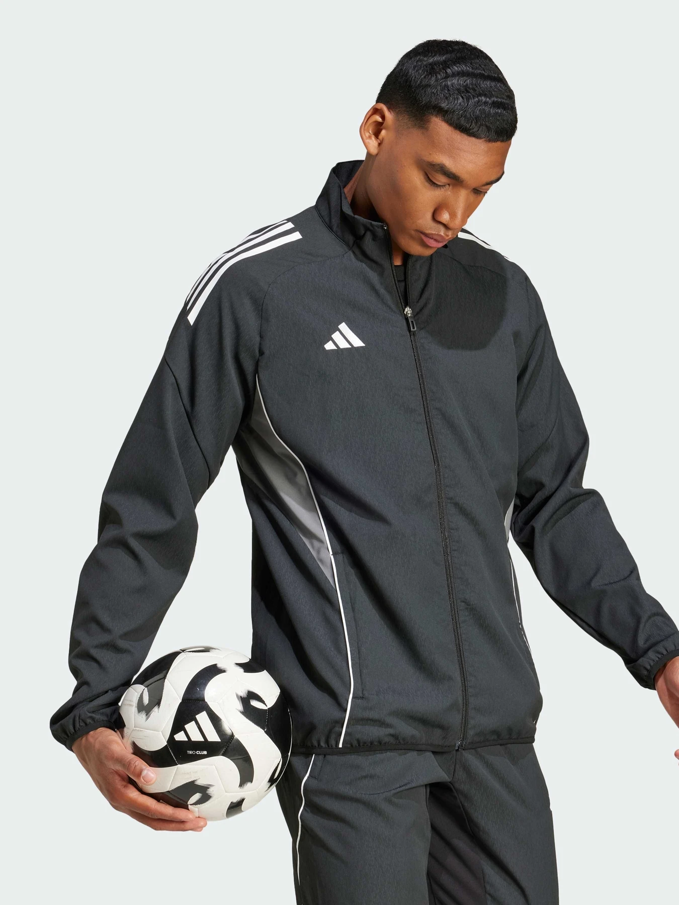 Куртки та дублянки Adidas Tiro модель IW0418 Фото