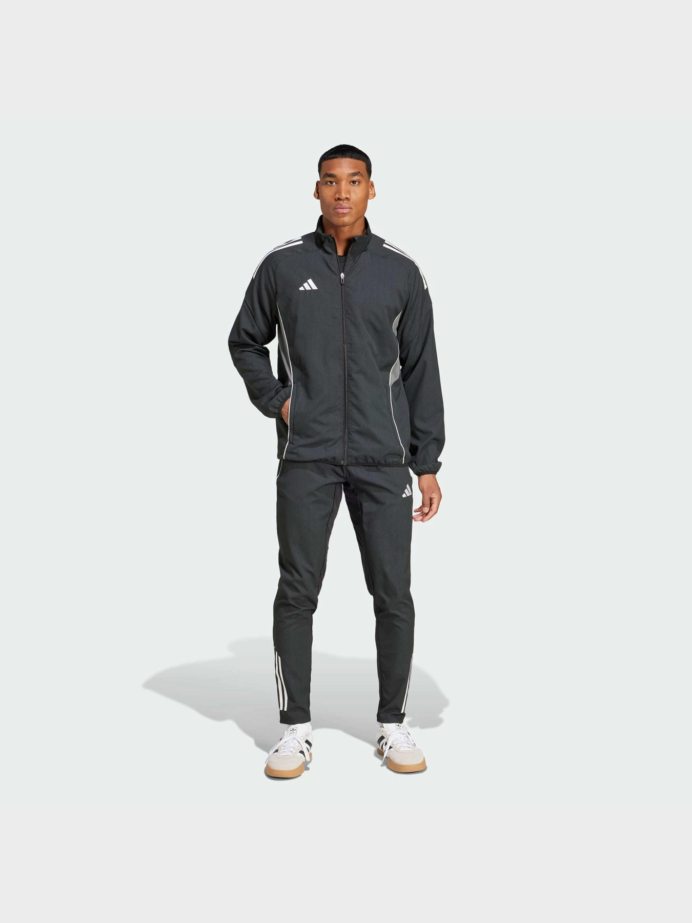 Куртки та дублянки Adidas Tiro модель IW0418 Фото