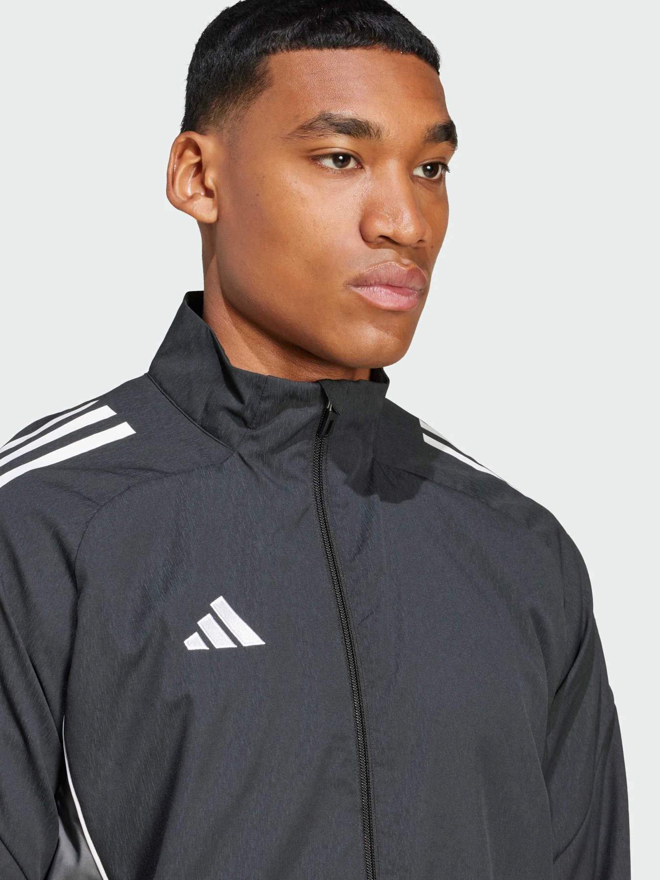 Куртки та дублянки Adidas Tiro модель IW0418 Фото