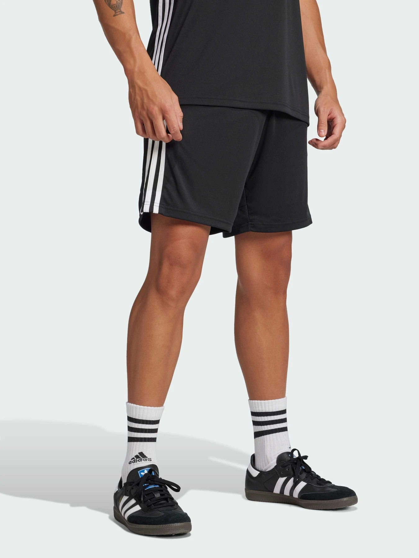 Шорты Adidas Tiro модель JD0430 Фото