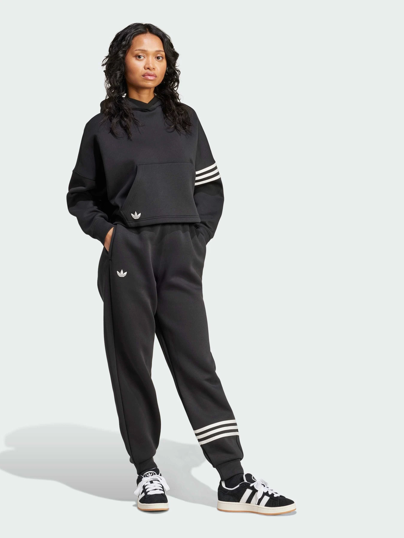 Худі та світшоти Adidas Adicolor модель IW5607 Худі та світшоти Adidas Adicolor модель IW5607 Фото