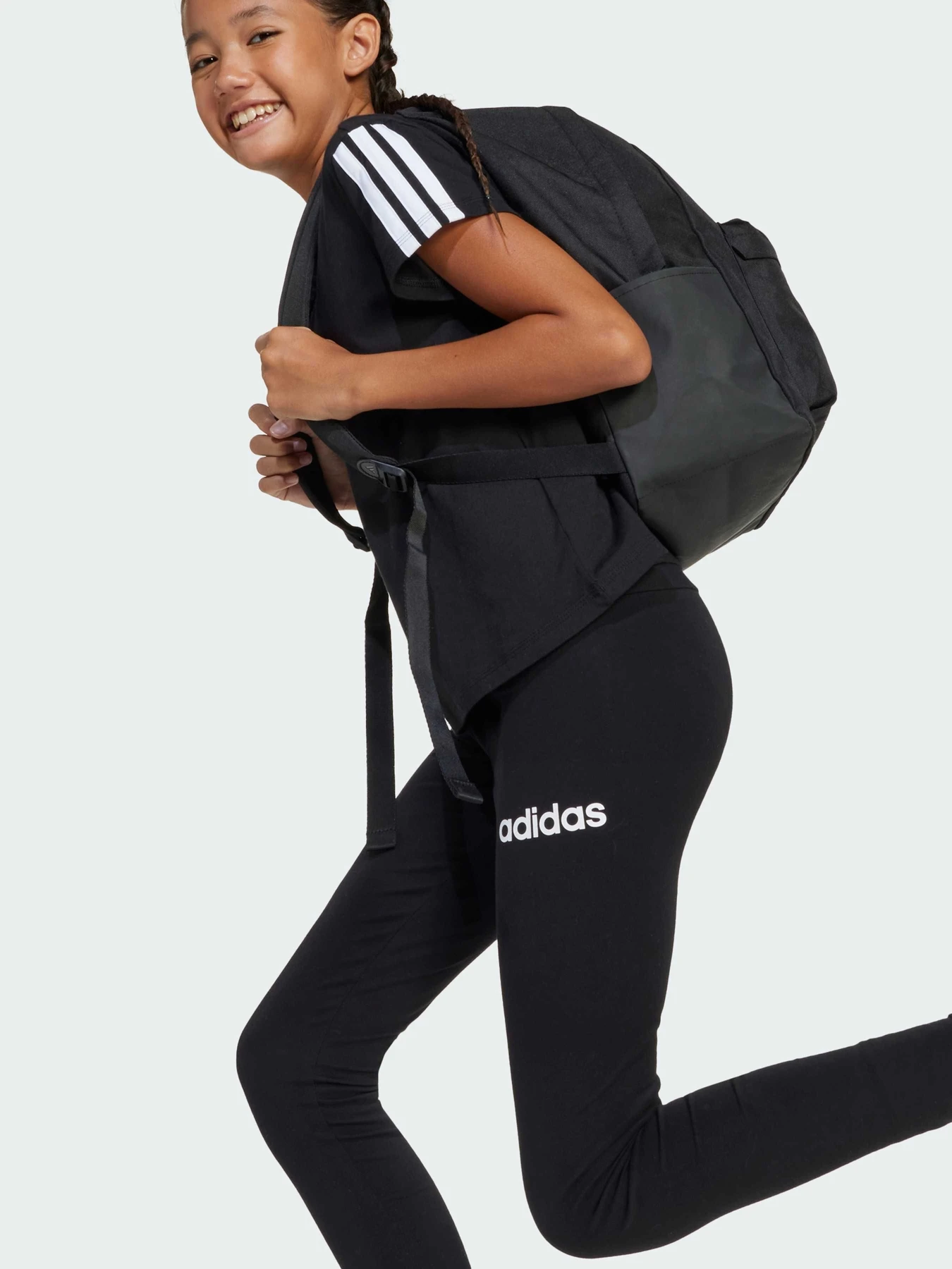 Брюки Adidas модель JC9741 Брюки Adidas модель JC9741 Фото