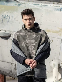 Худи и свитшоты Custom Wear модель cw-hood-2298 Фото