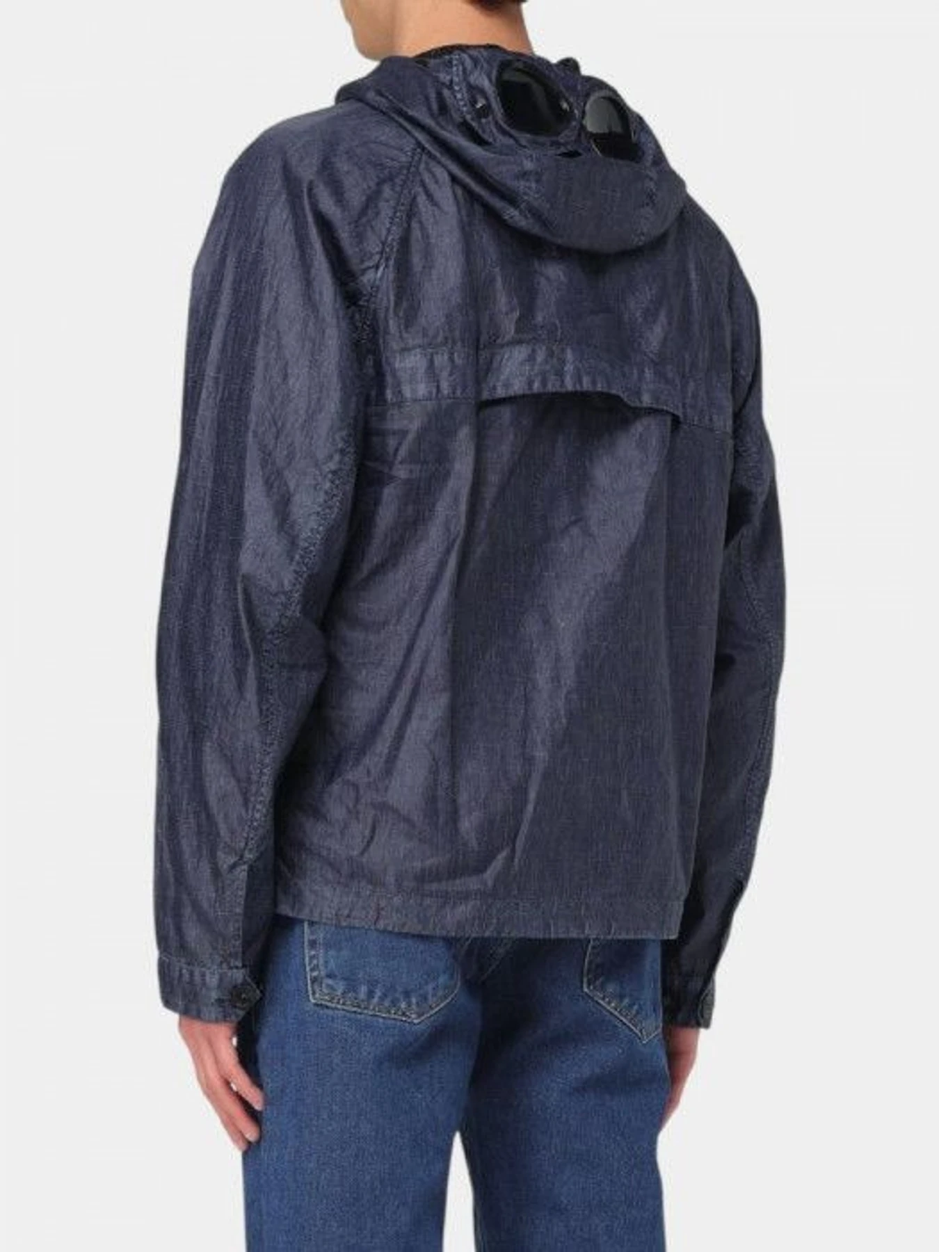 Куртки и дубленки CP Company модель 8038 Фото