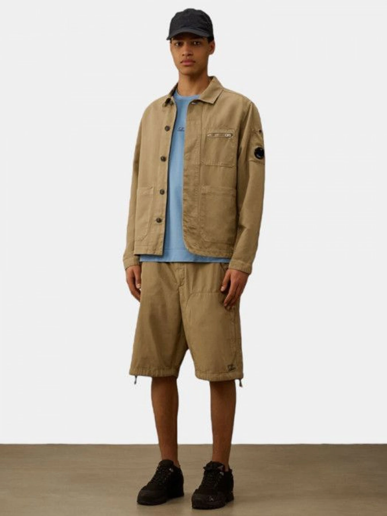 Куртки и дубленки CP Company модель 8573 Фото