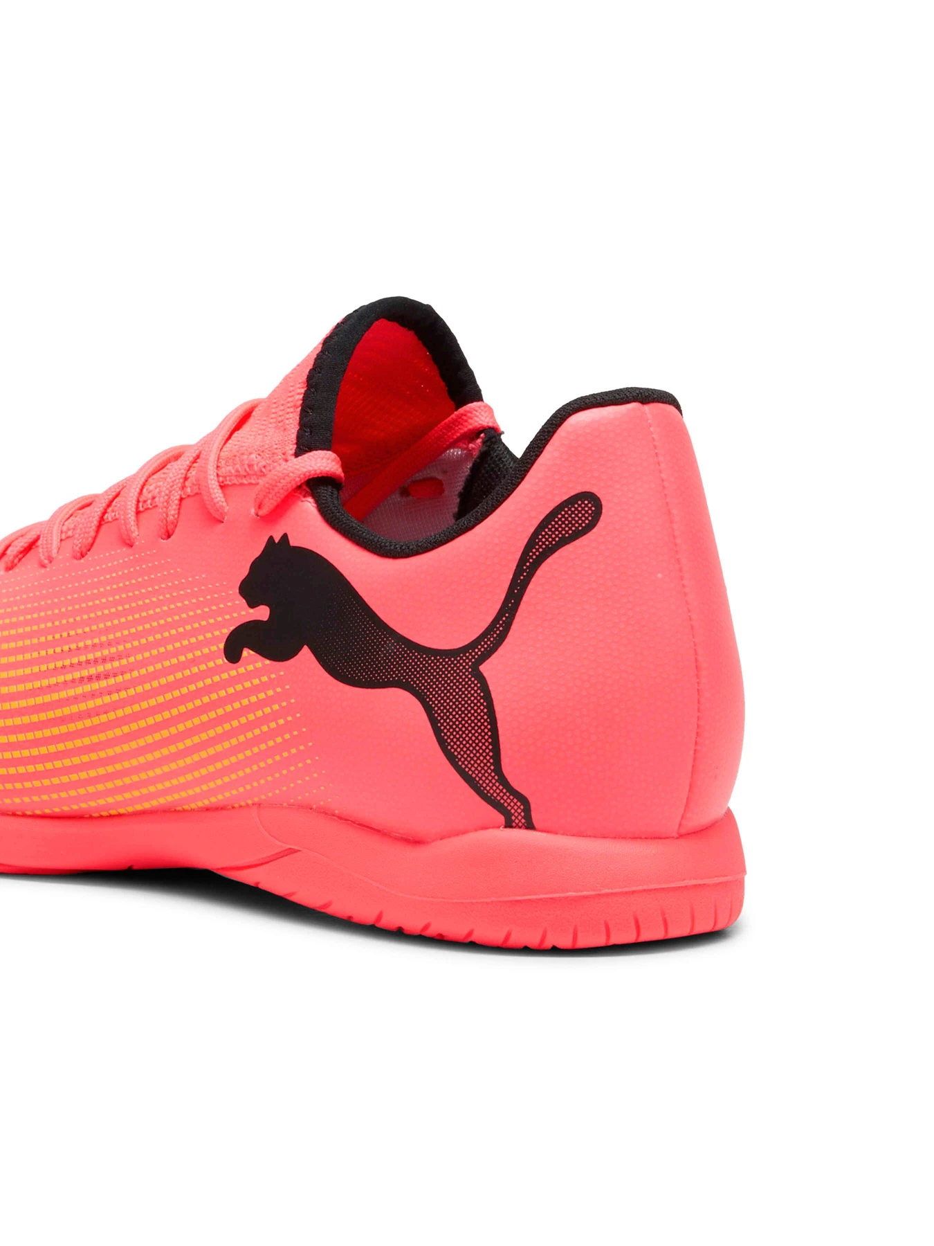Кросівки PUMA Future 7 Play It модель 107727 Фото
