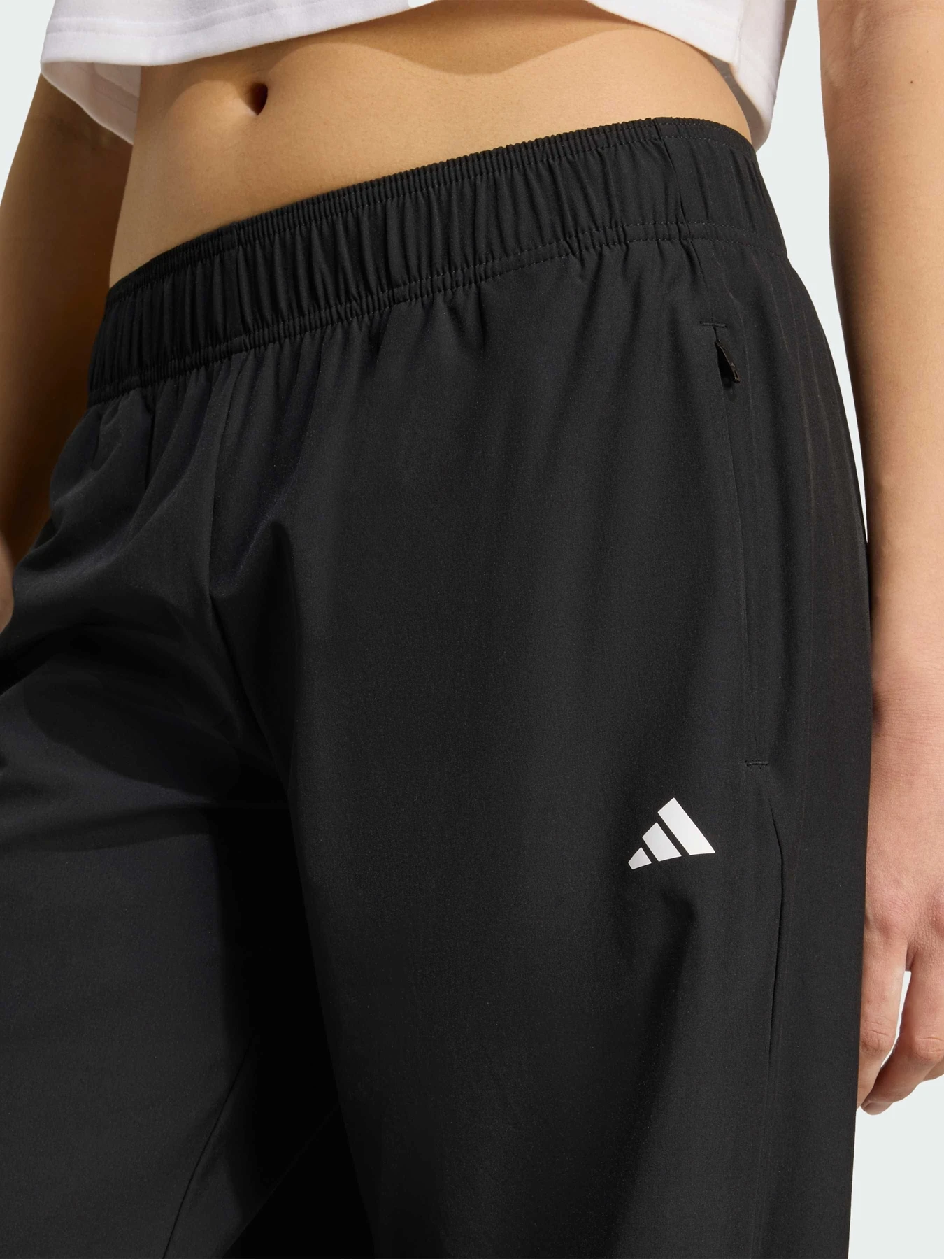 Брюки Adidas модель JL5081 Брюки Adidas модель JL5081 Фото