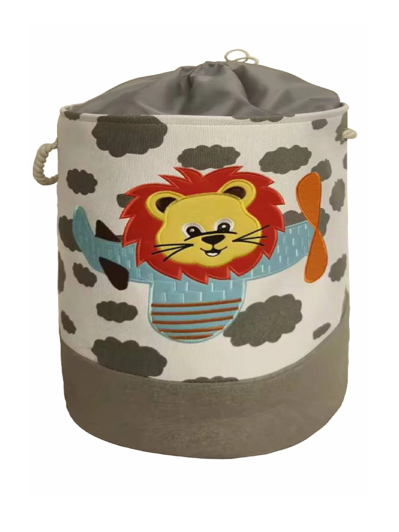 Корзина для игрушек/белья на шнуровке Серый - Лев Lovely Svi модель 6902452578646 Корзина для игрушек/белья на шнуровке Серый - Лев Lovely Svi модель 6902452578646 Фото
