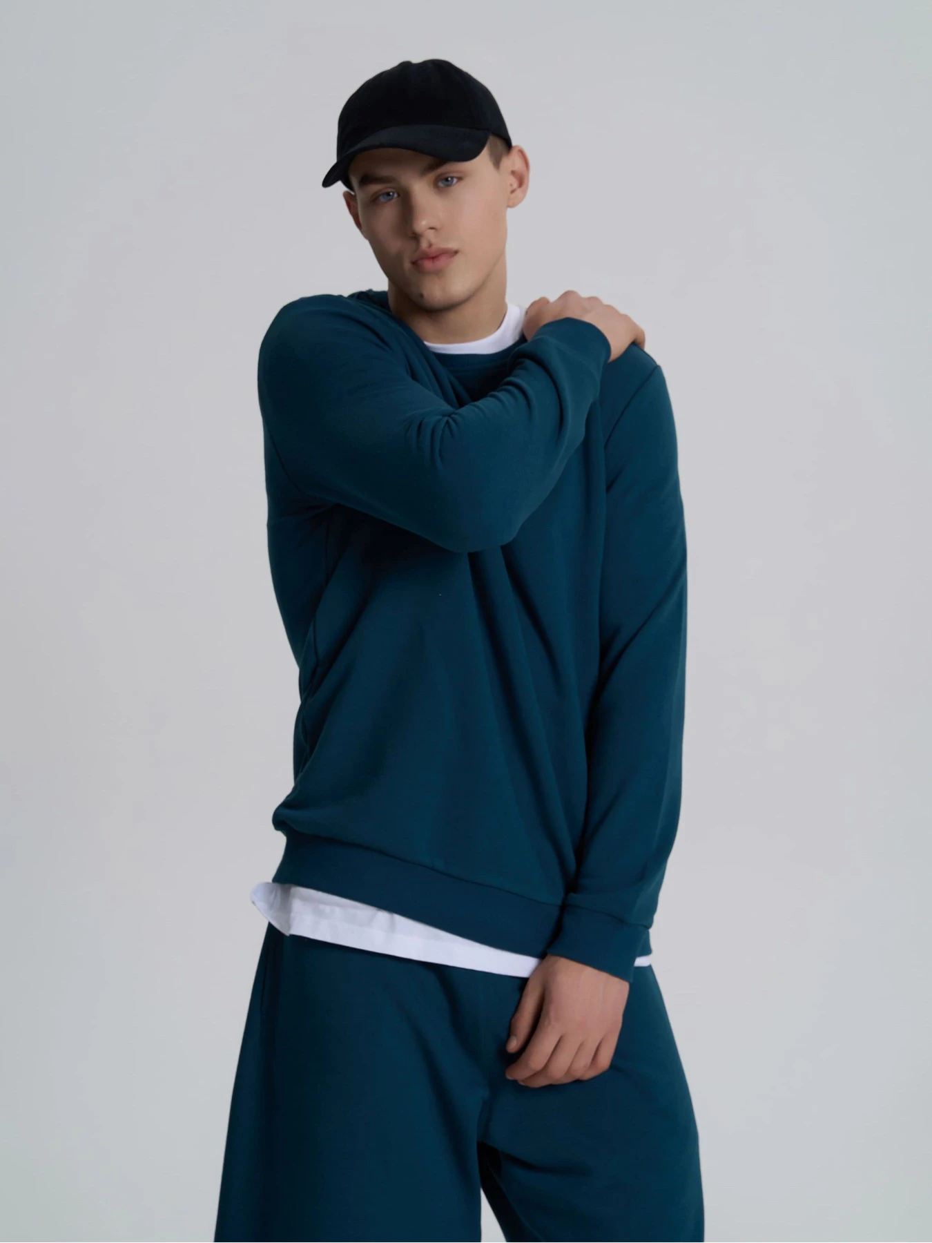 Худи и свитшоты Роза модель 210542_blue_green Худи и свитшоты Роза модель 210542_blue_green Фото