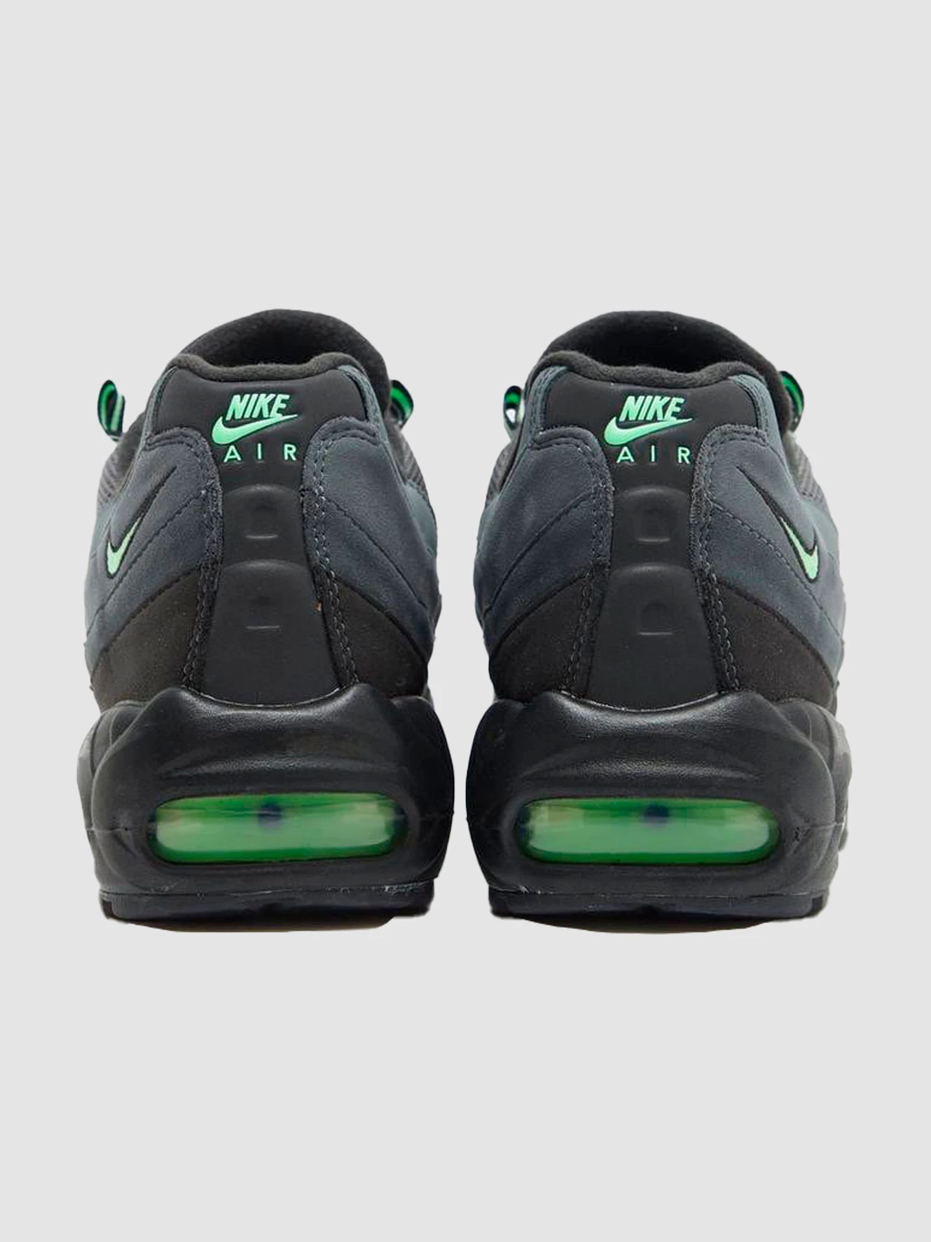 Кроссовки NIKE Air Max 95 модель HM0622-001 Кроссовки NIKE Air Max 95 модель HM0622-001 Фото