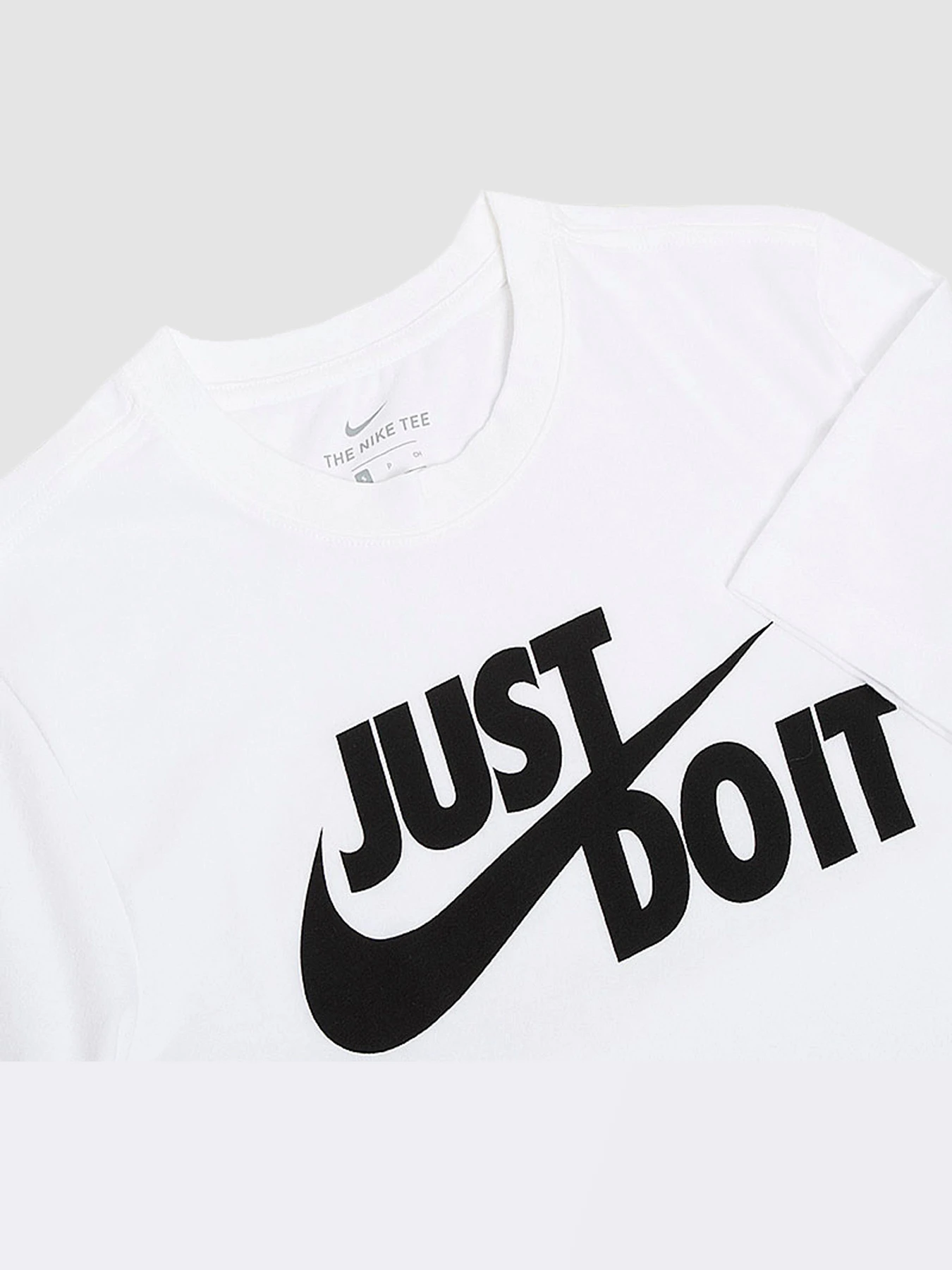Футболки і поло NIKE M Nsw Tee Just Do It Swoosh модель AR5006-100 Футболки і поло NIKE M Nsw Tee Just Do It Swoosh модель AR5006-100 Фото