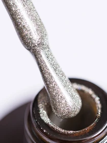Гель-лак GLOSS Shine 401, серебристый с голографическим микроблеском Shine GLOSS COMPANY модель 4823271404362 Фото