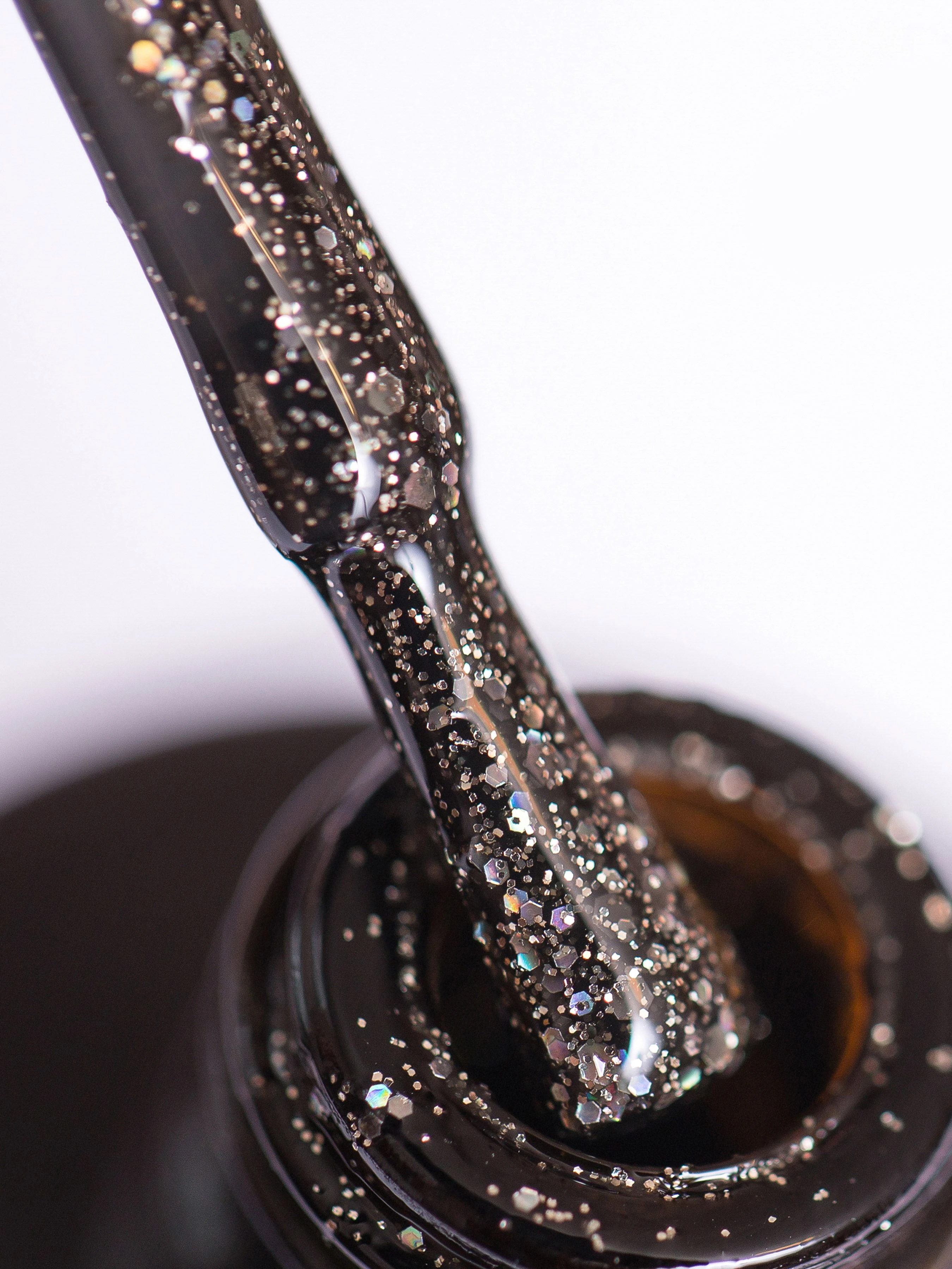 Гель-лак GLOSS Shine 413, чорний, мікроблиск та голографічні блискітки GLOSS COMPANY Shine, чорний фото 2