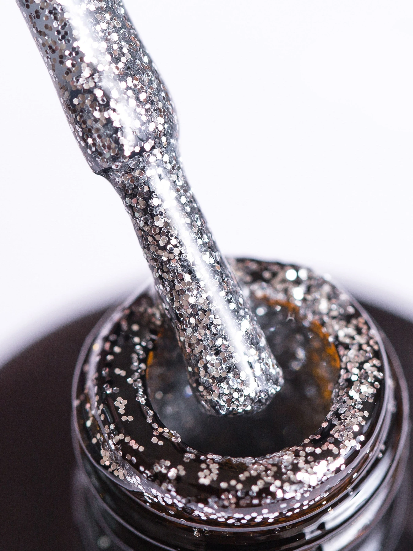 Гель-лак GLOSS Shine 416, серебристый с микроблеском Shine GLOSS COMPANY модель 4823271402498 Гель-лак GLOSS Shine 416, серебристый с микроблеском Shine GLOSS COMPANY модель 4823271402498 Фото