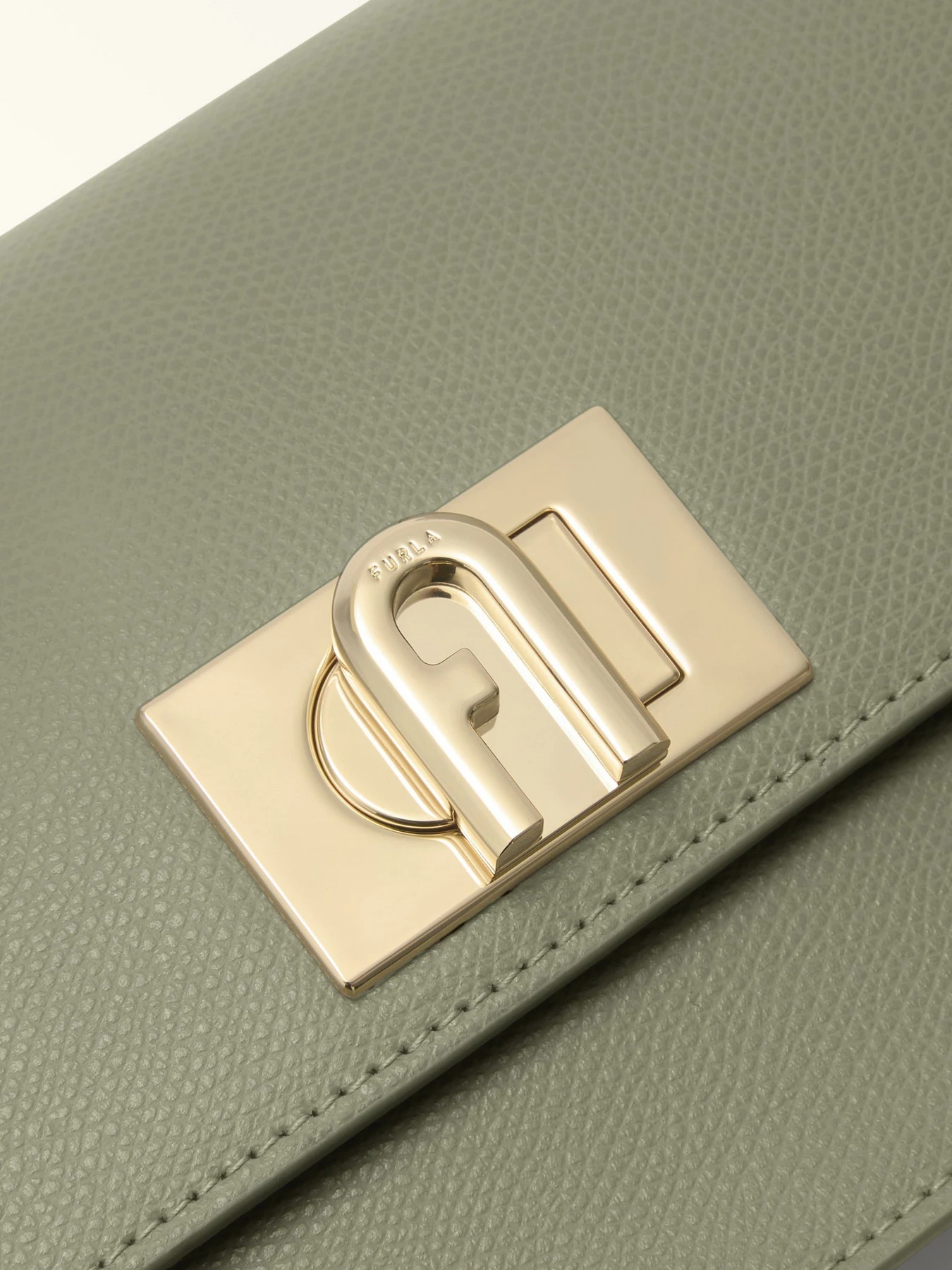 Сумки Furla модель BAFKACOARE000AG7001007 Фото